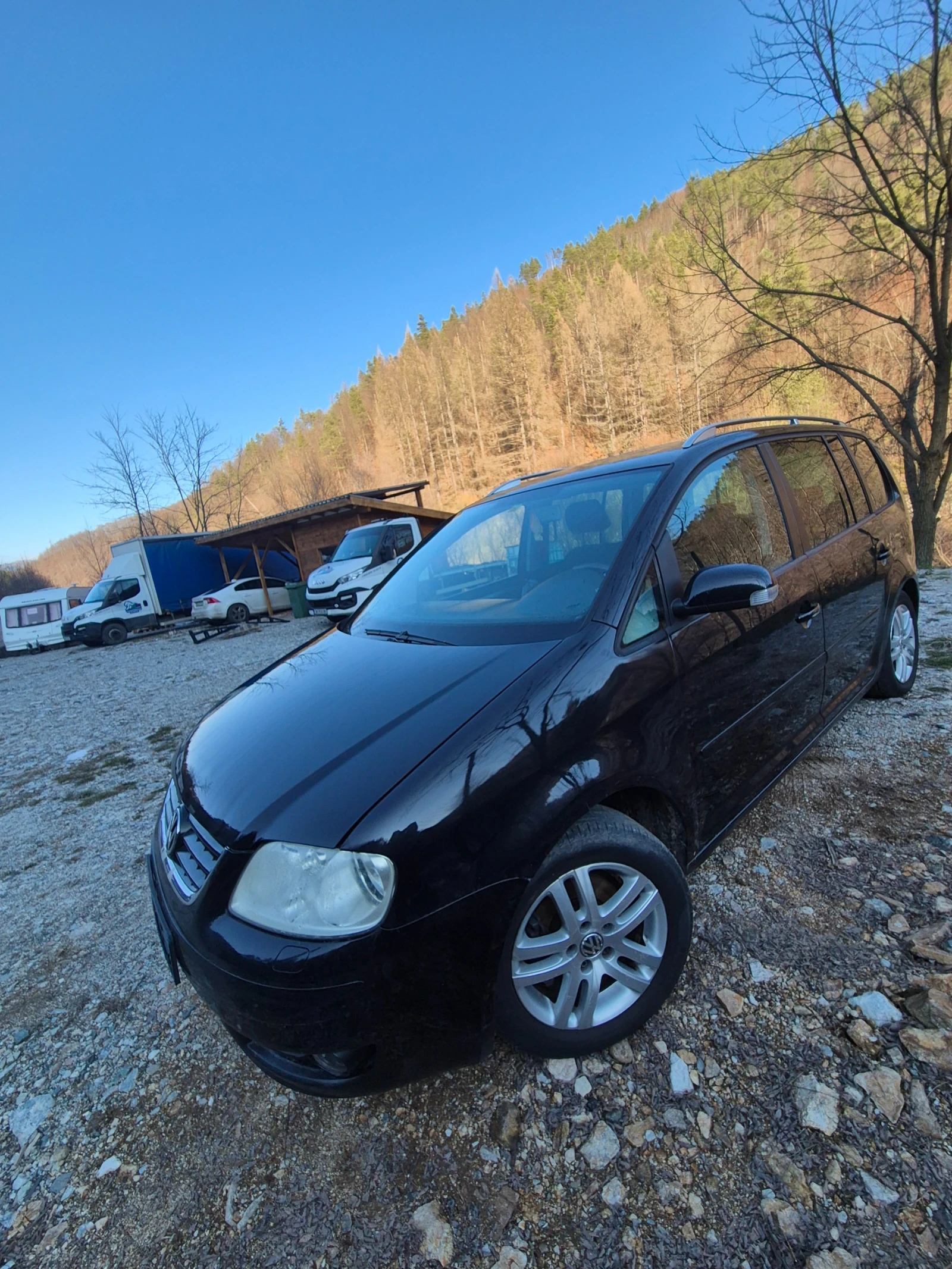 VW Touran, снимка 8 - Автомобили и джипове - 53906225