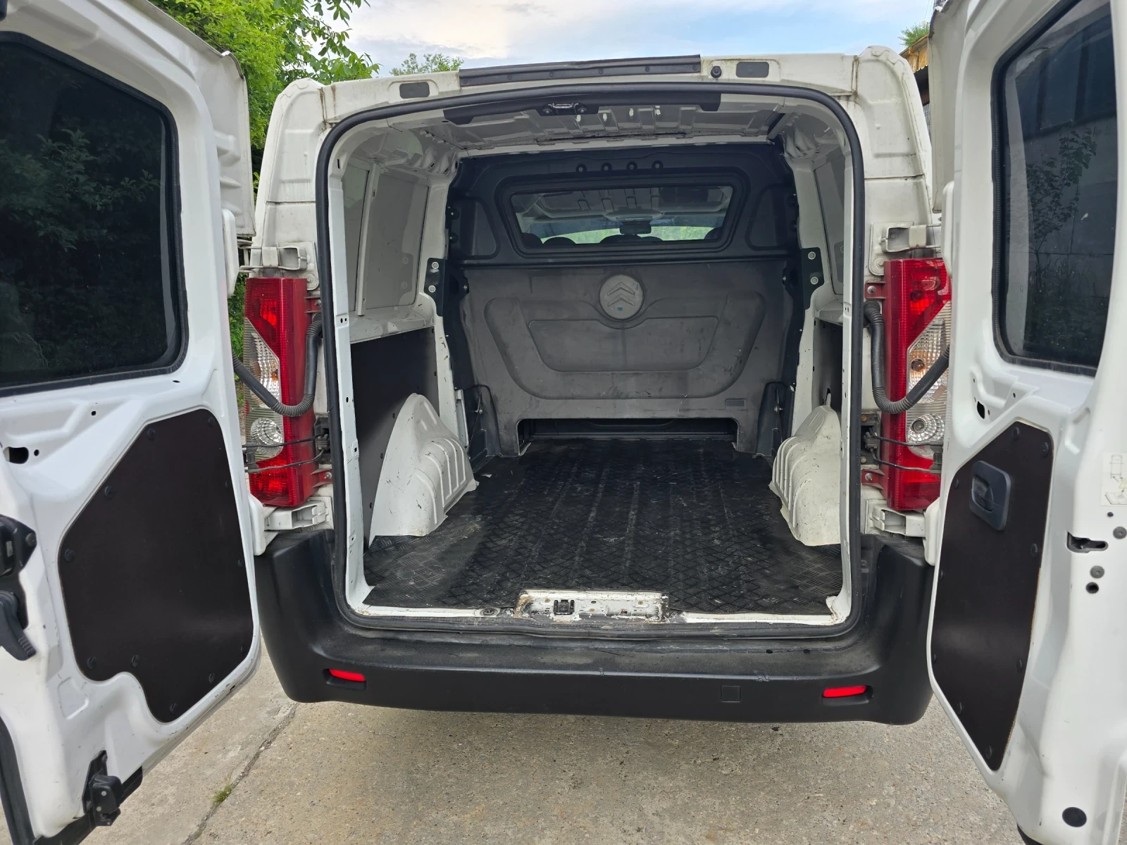 Citroen Jumpy 2.0 HDI 6Места, снимка 17 - Автомобили и джипове - 54042132
