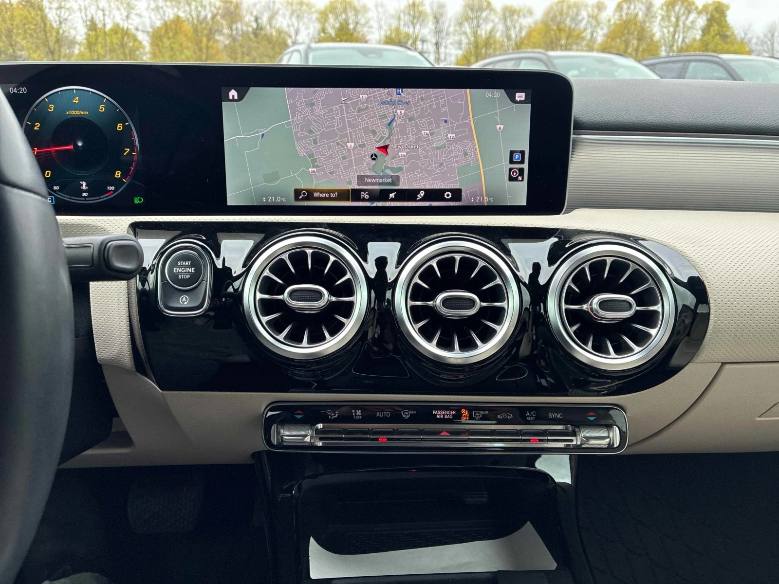 Mercedes-Benz A 250 4MATIC * ПОДГРЕВ * ПАНОРАМА * CARFAX, снимка 7 - Автомобили и джипове - 54662544