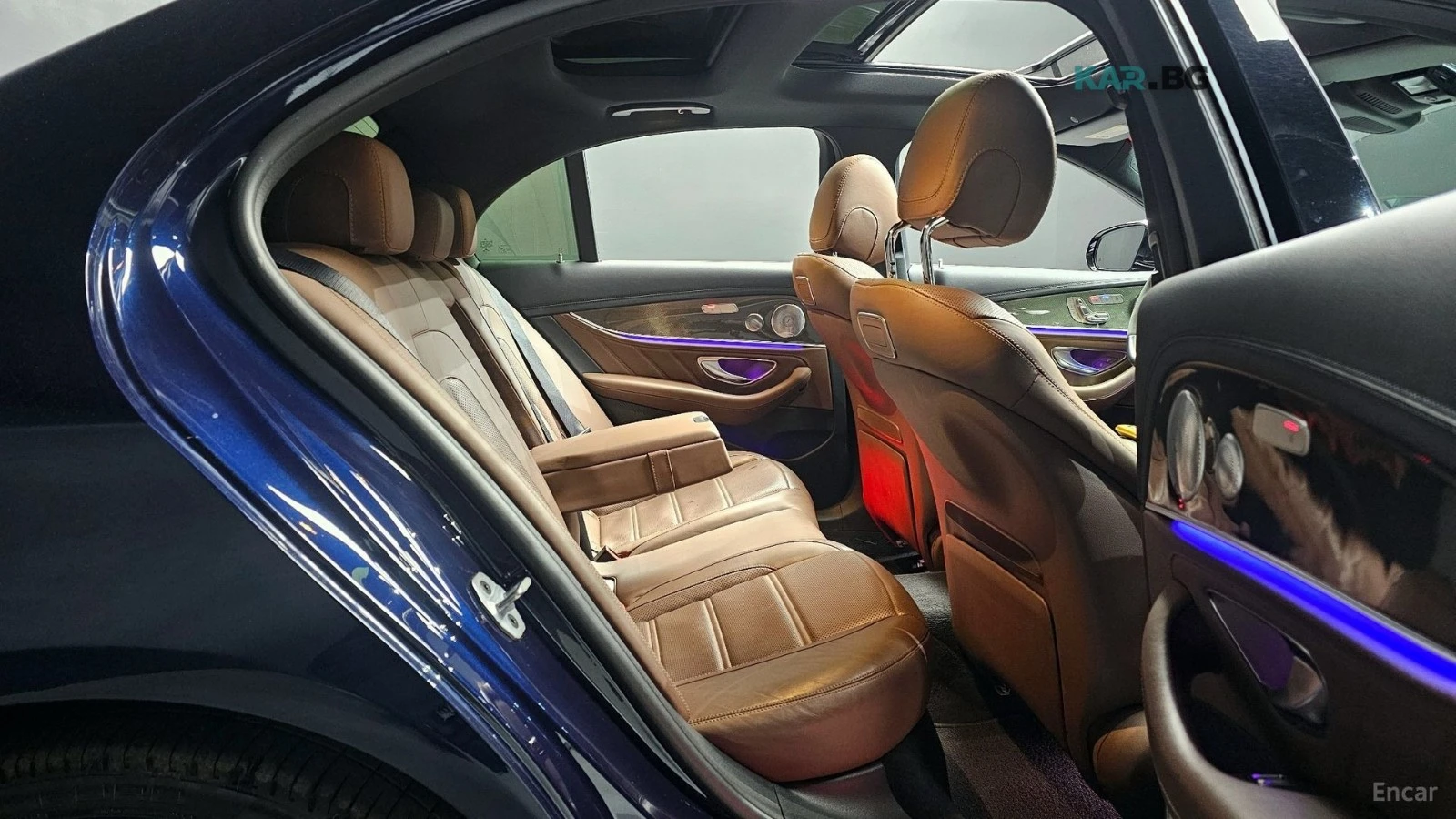 Mercedes-Benz E 53 AMG 4MATIC* DISTRONIC* ПОДГРЕВ* ОБДУХВАНЕ* 360* КАМЕРА, снимка 10 - Автомобили и джипове - 54865429
