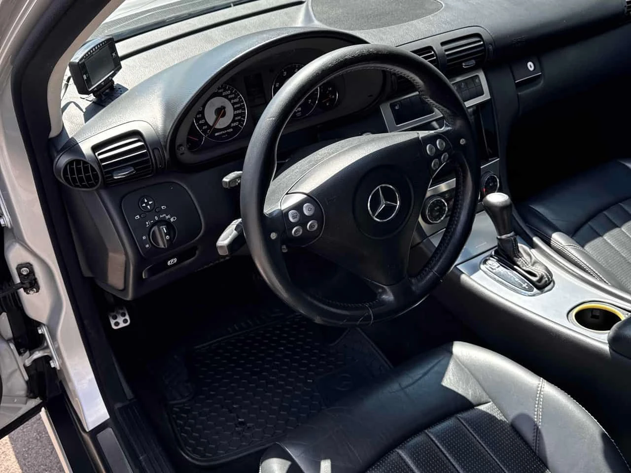 Mercedes-Benz AMG GT C * 5.5L Sport * АВТОКРЕДИТ БЕЗ ПЪРВОНАЧАЛНА ВНОСКА*, снимка 5 - Автомобили и джипове - 55045905