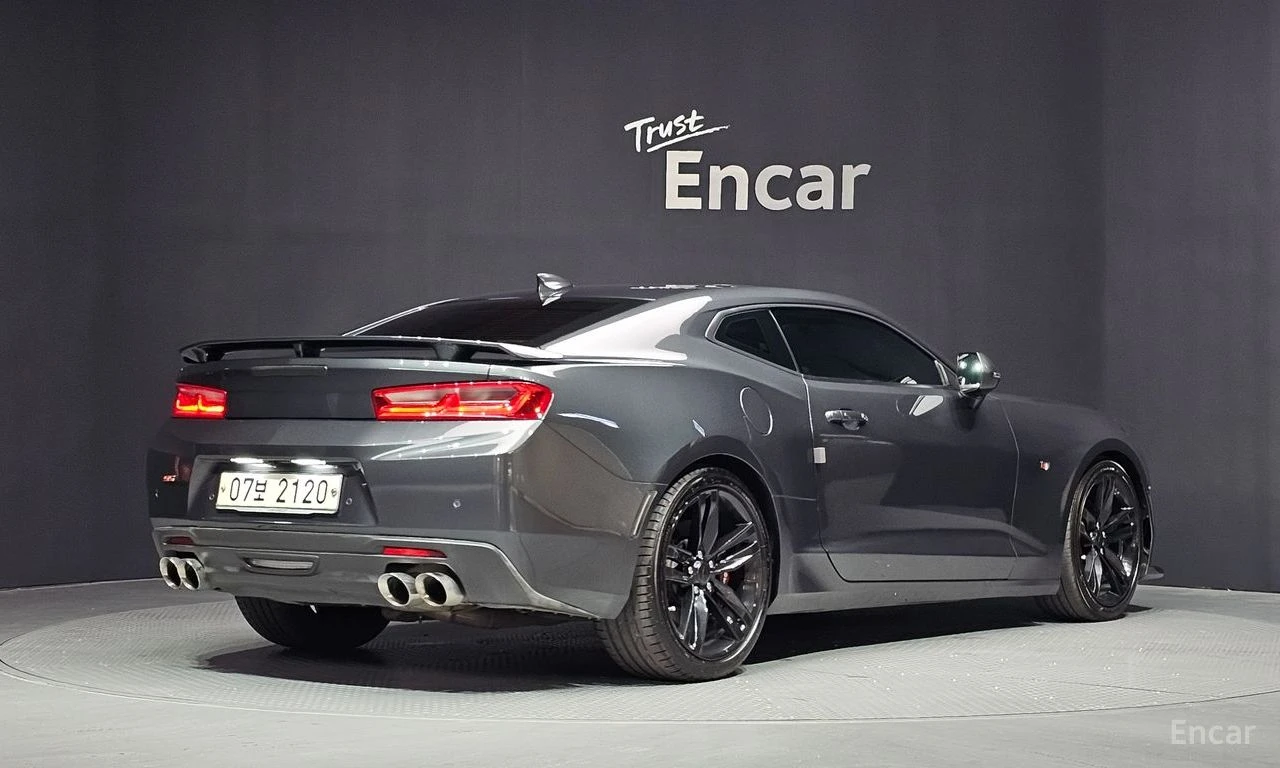 Chevrolet Camaro SS* 6.2* V8* ПОДГРЕВ* ОБДУХВАНЕ* КАМЕРА* КЕЙЛЕС* , снимка 2 - Автомобили и джипове - 55308579