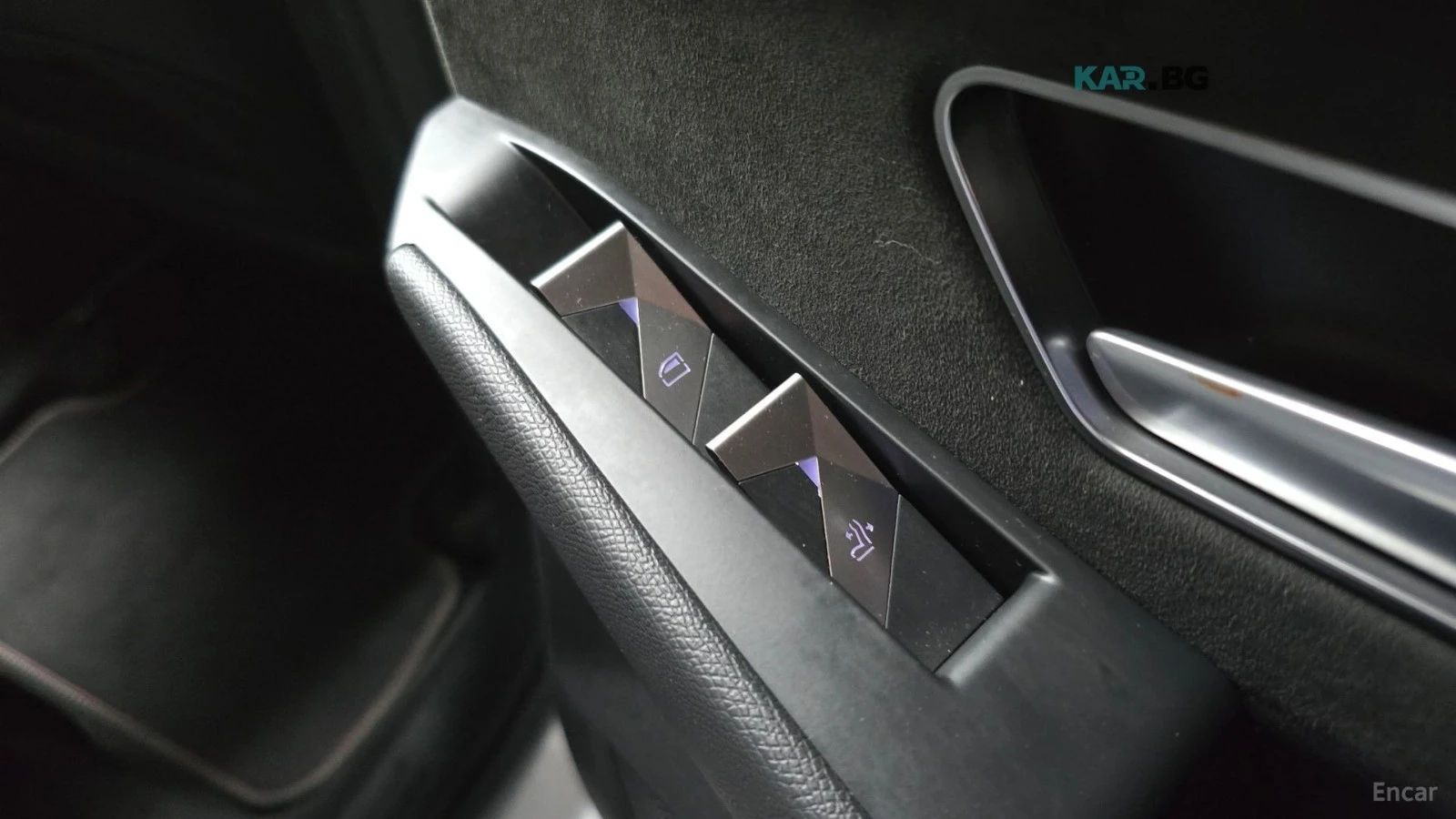 Citroen DS7 2.0BlueHDI* Grand Chic* АЛКАНТАРА* ПОДГРЕВ* ПАНОРА, снимка 16 - Автомобили и джипове - 55315073