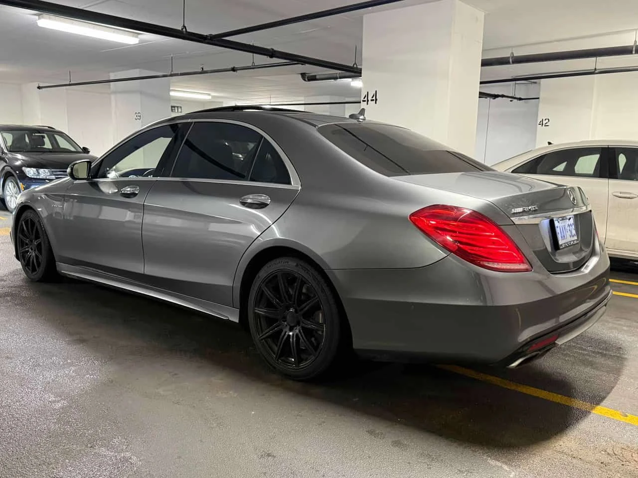 Mercedes-Benz S 63 * AMG * CARFAX * ОПЦИЯ ЗА ФИНАНСИРАНЕ , снимка 4 - Автомобили и джипове - 55421233