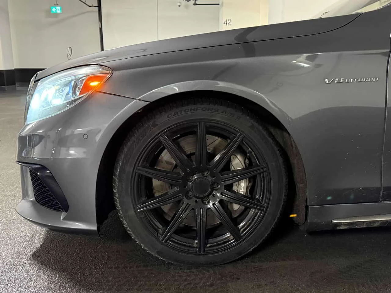 Mercedes-Benz S 63 * AMG * CARFAX * ОПЦИЯ ЗА ФИНАНСИРАНЕ , снимка 8 - Автомобили и джипове - 55421233