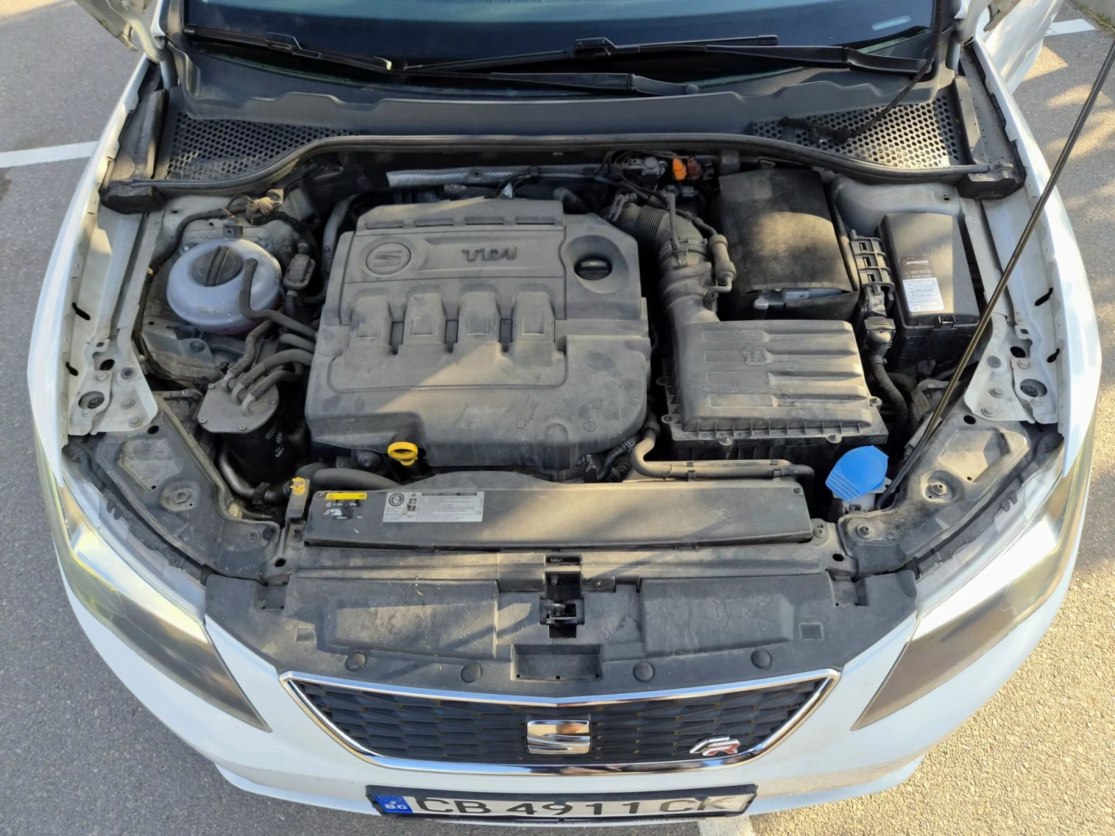Seat Leon 2.0 tdi 150hp Full Led, снимка 6 - Автомобили и джипове - 56038561