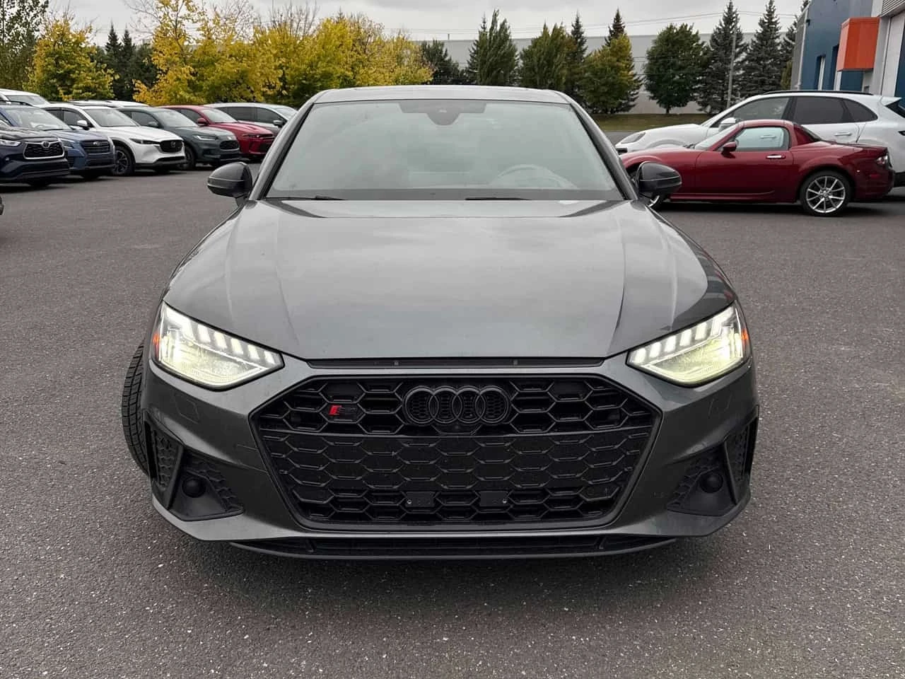 Audi S4 * Technik * АВТОКРЕДИТ * ГЛАВНО ПРЕДСТАВИТЕЛСТВО, снимка 2 - Автомобили и джипове - 56324051