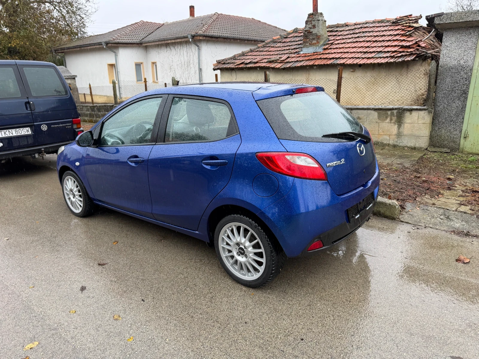 Mazda 2, снимка 12 - Автомобили и джипове - 56734223