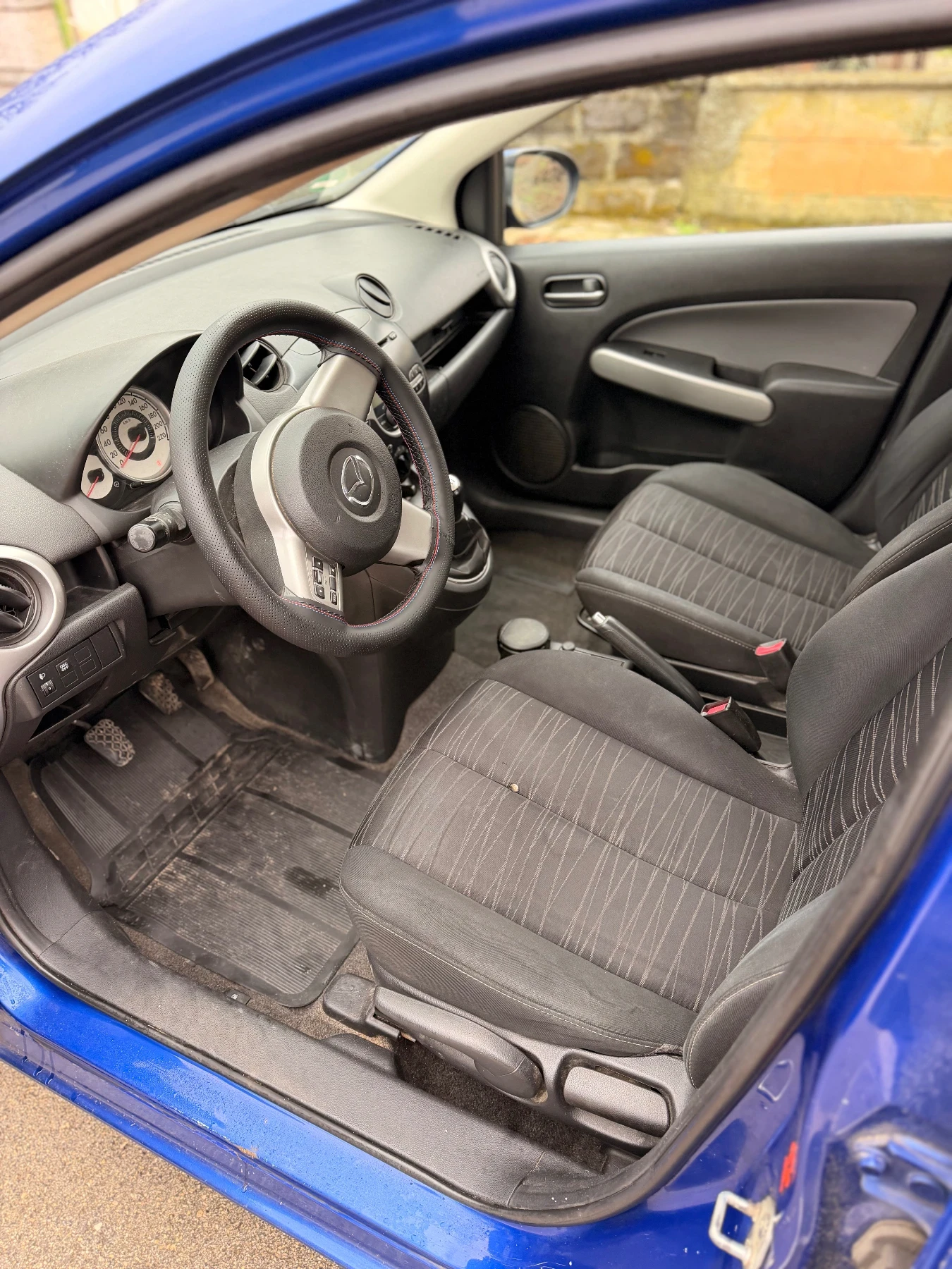 Mazda 2, снимка 5 - Автомобили и джипове - 56734223