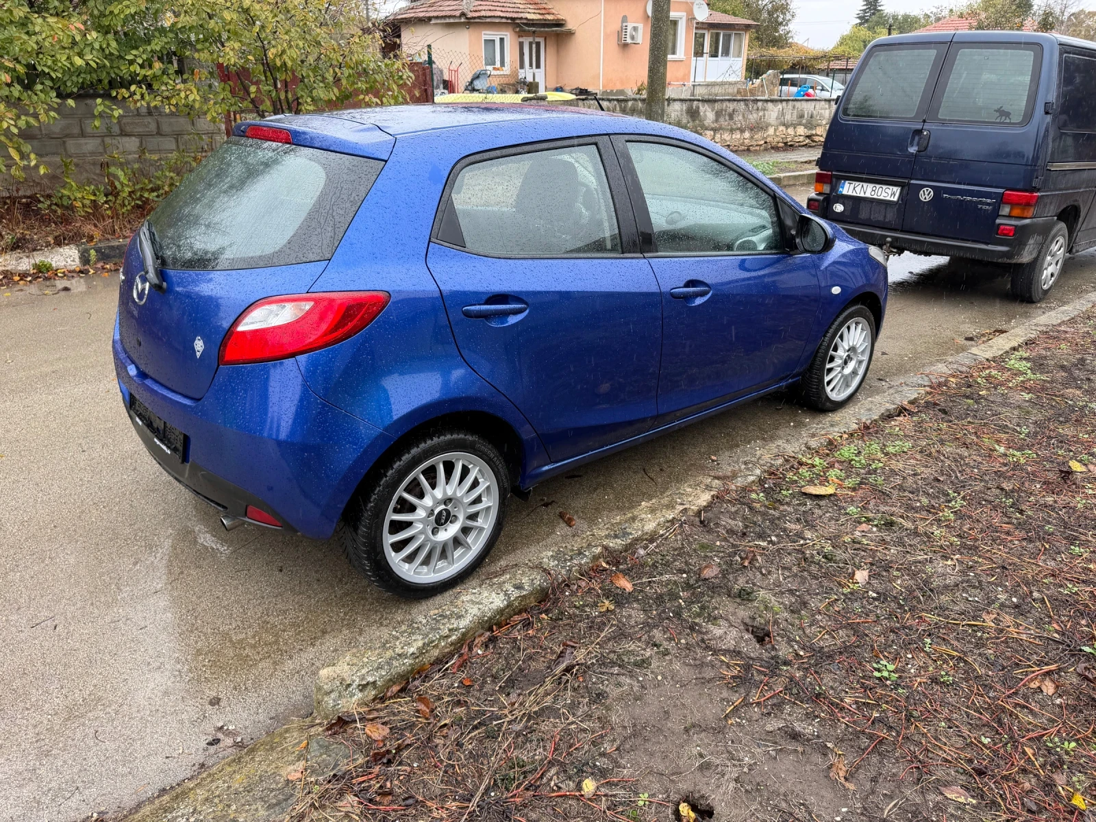 Mazda 2, снимка 11 - Автомобили и джипове - 56734223