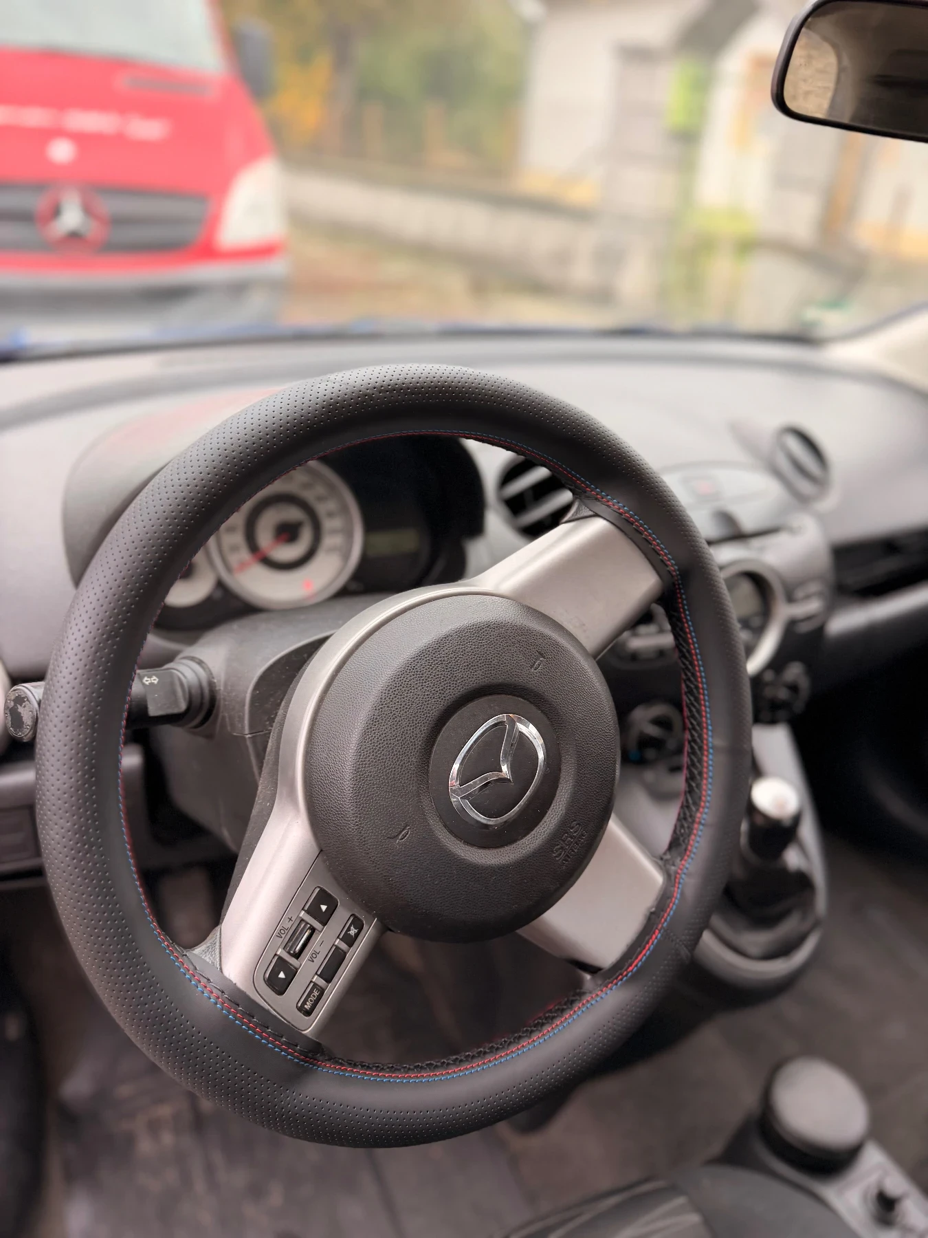 Mazda 2, снимка 6 - Автомобили и джипове - 56734223