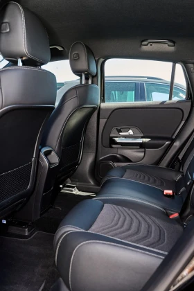 Mercedes-Benz EQA 250 FULL LED * Ambient/MBUX/ Камера/Подгрев/Lane A, снимка 12