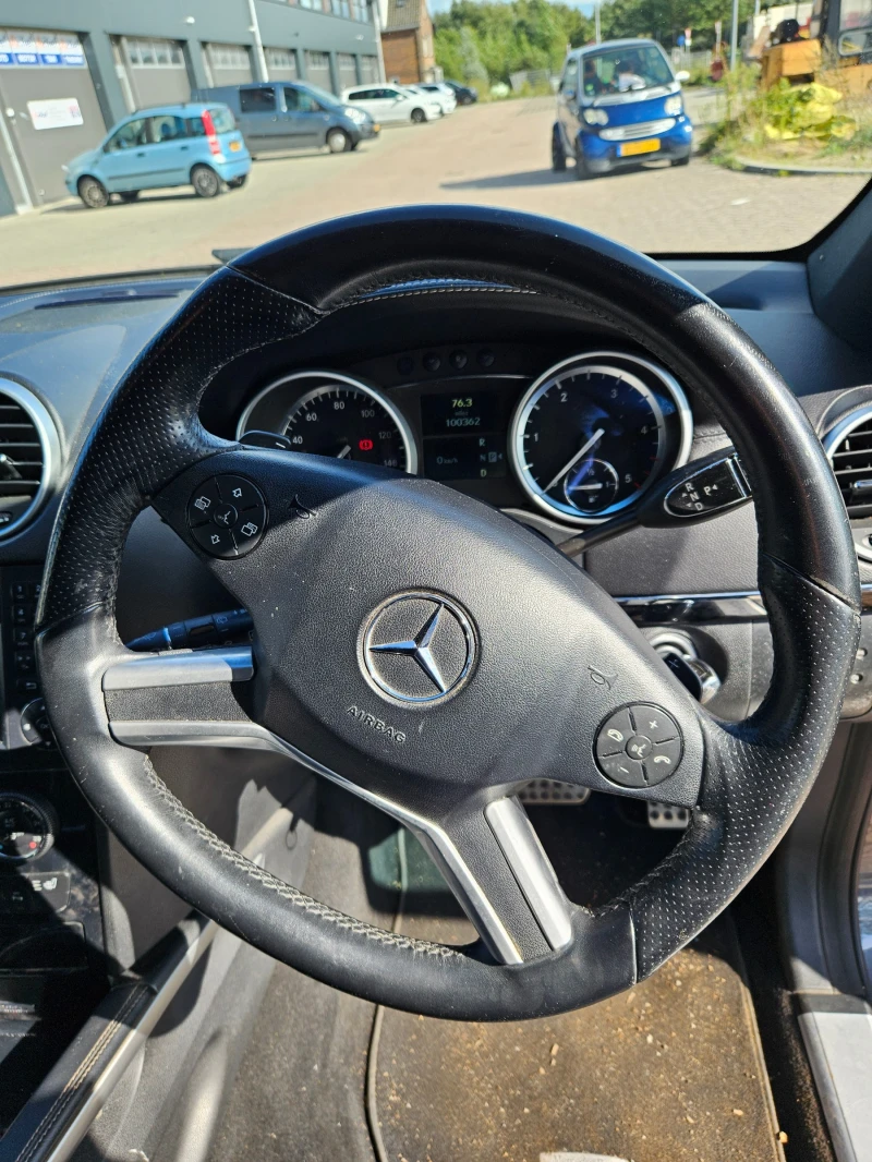 Mercedes-Benz ML 350, снимка 3 - Автомобили и джипове - 47566423