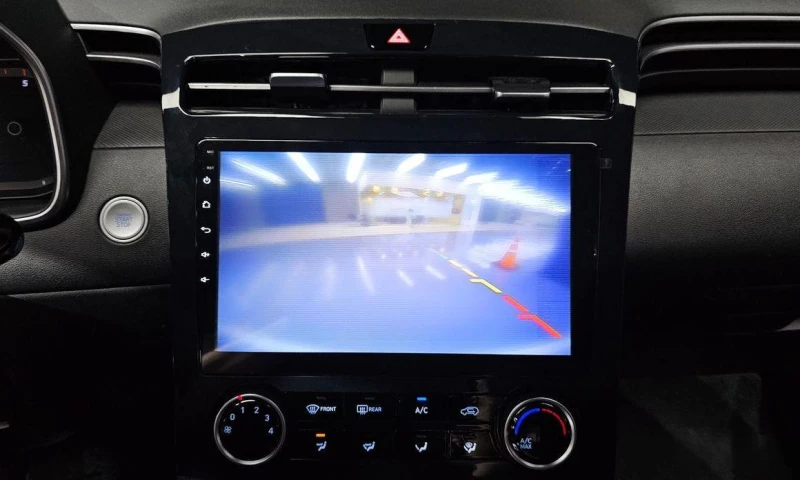 Hyundai Tucson Diesel 2.0 2WD Premium * НАЙ-ДОБРА ЦЕНА В БЪЛГАРИЯ, снимка 15 - Автомобили и джипове - 52046207