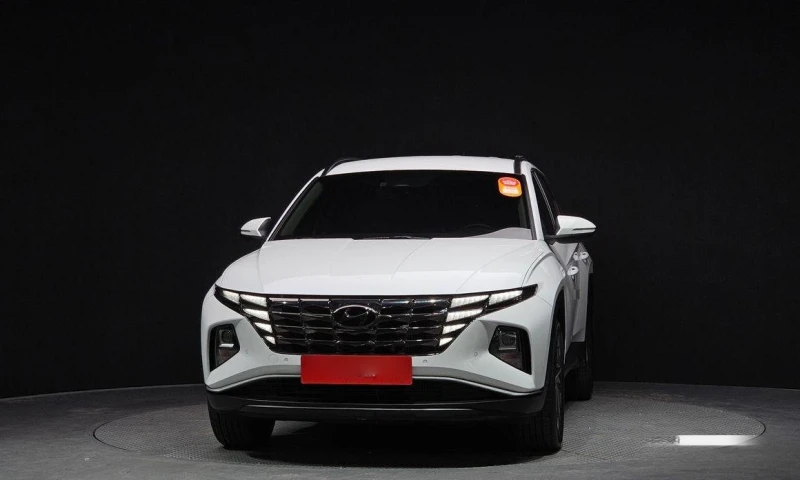 Hyundai Tucson Diesel 2.0 2WD Premium * НАЙ-ДОБРА ЦЕНА В БЪЛГАРИЯ, снимка 3 - Автомобили и джипове - 52046207