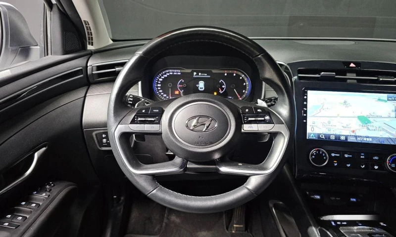 Hyundai Tucson Diesel 2.0 2WD Premium * НАЙ-ДОБРА ЦЕНА В БЪЛГАРИЯ, снимка 12 - Автомобили и джипове - 52046207
