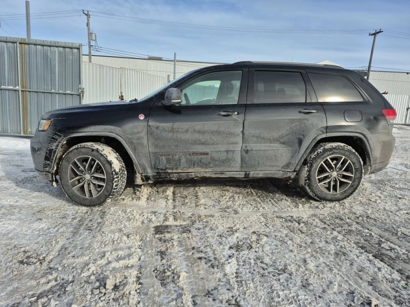 Jeep Grand cherokee * Trailhawk * CARFAX * , снимка 2 - Автомобили и джипове - 52808640