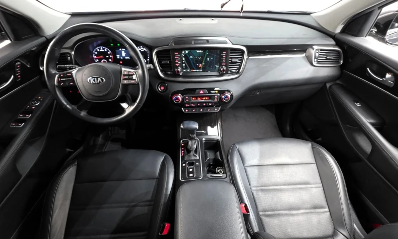 Kia Sorento 2.0 Turbo 2Wd , снимка 7 - Автомобили и джипове - 53149929