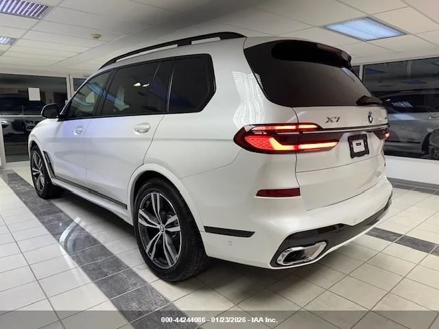 BMW X7 XDRIVE40I - изображение 3