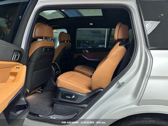 BMW X7 XDRIVE40I, снимка 12 - Автомобили и джипове - 53258597