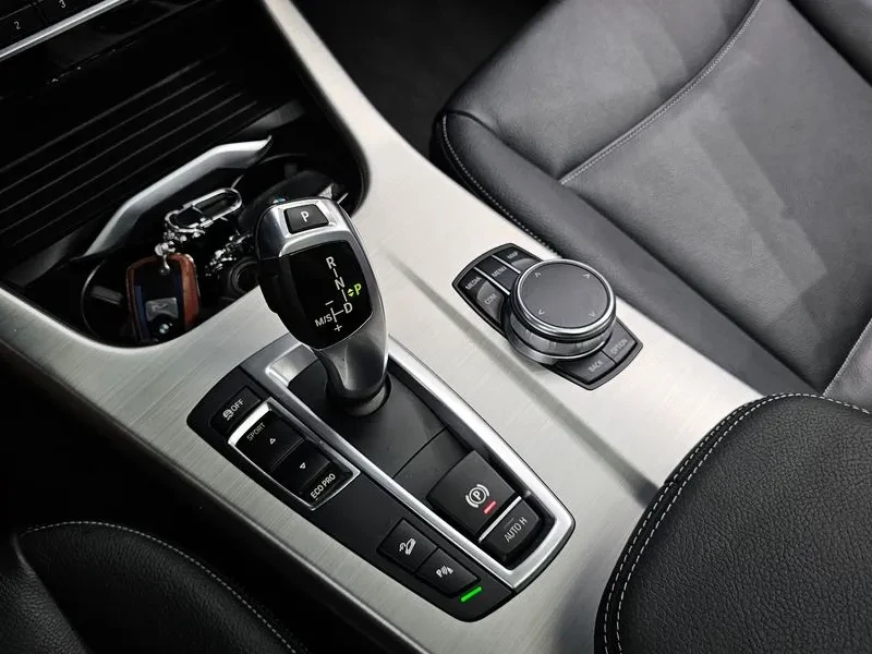 BMW X3 xDrive 20D M Aerodynamics, снимка 9 - Автомобили и джипове - 56162984