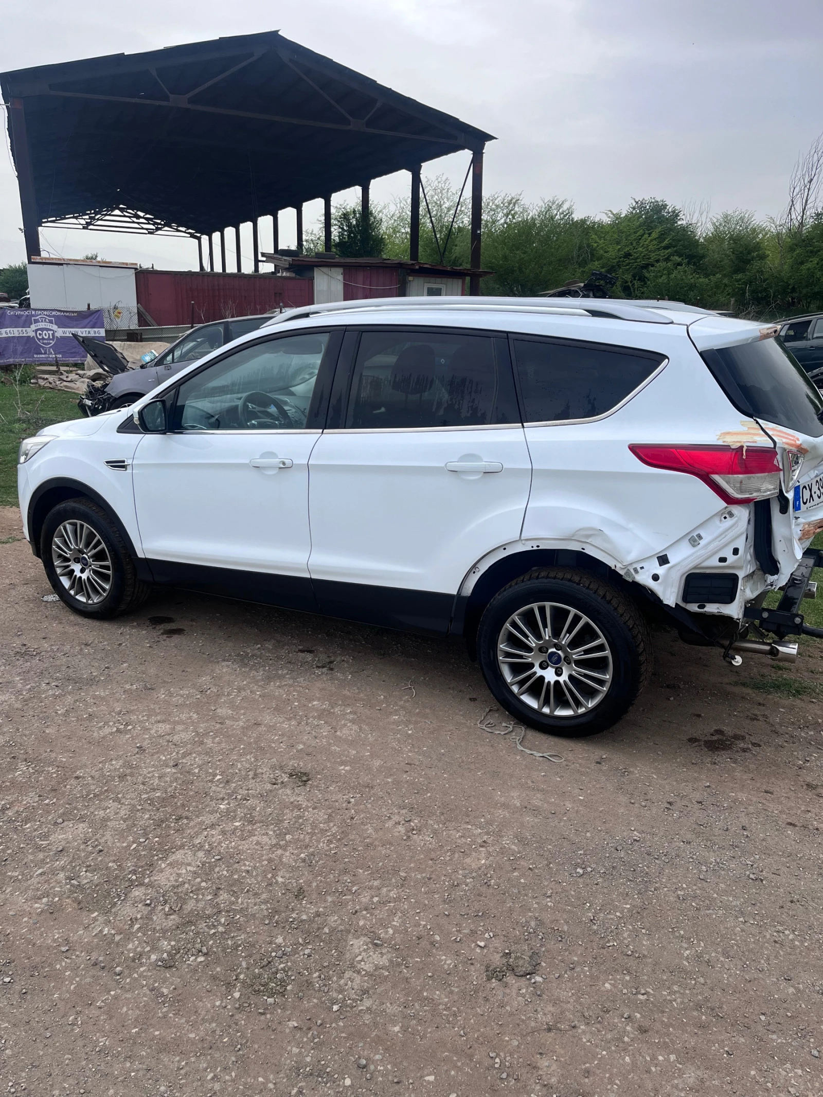 Ford Kuga 4х4 6скорости - изображение 4