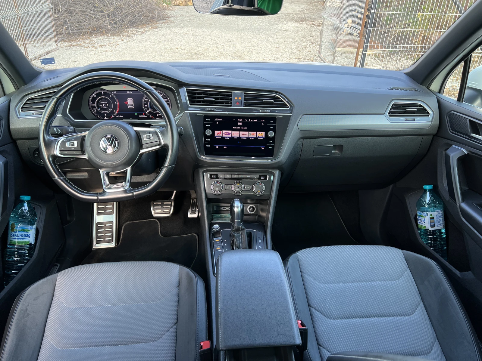 VW Tiguan R-line 4x4 DSG Keyless N1 - изображение 10