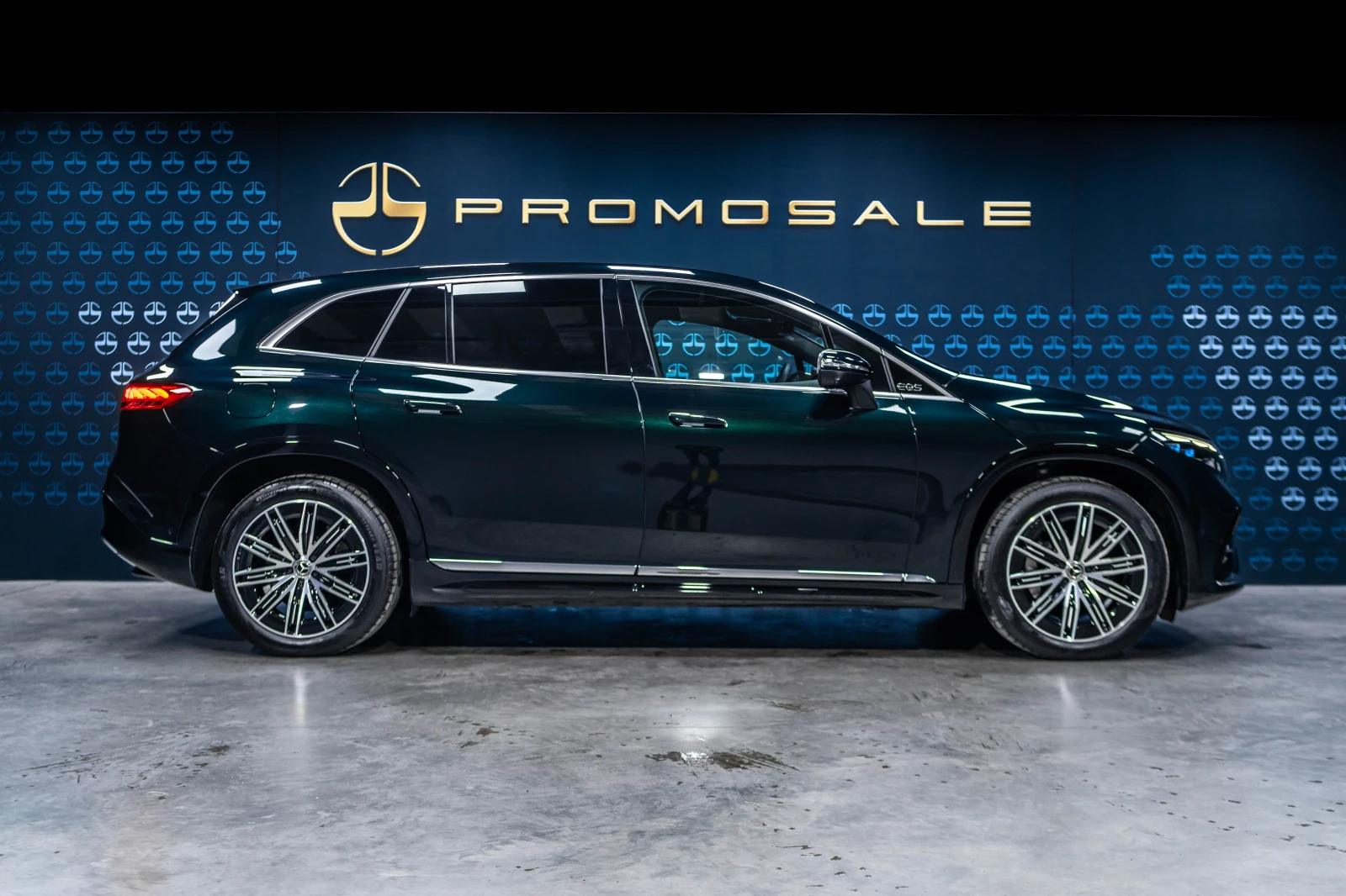 Mercedes-Benz EQS 450 4M SUV AMG Pano Hyperscreen - изображение 6