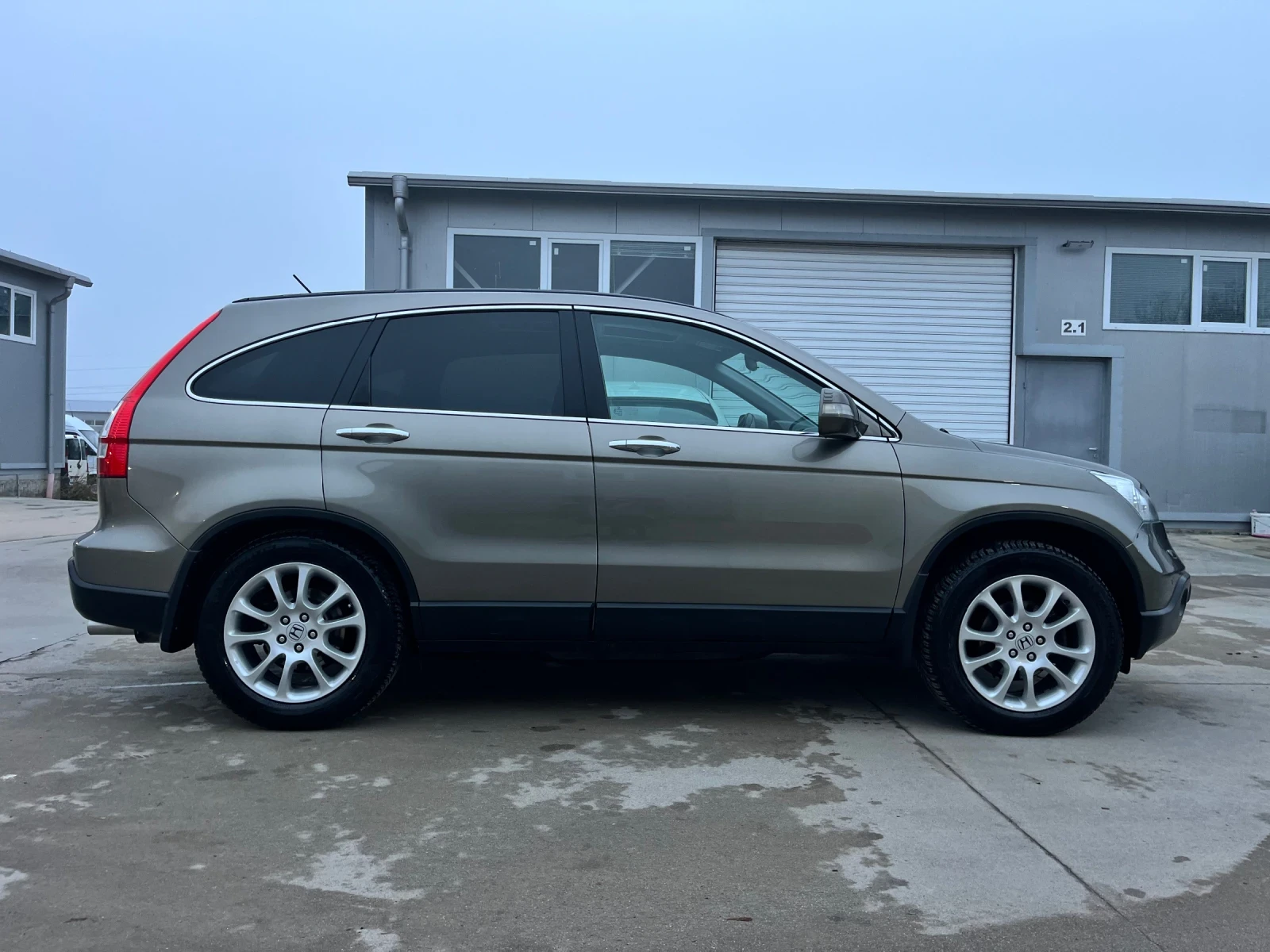 Honda Cr-v 2, 0i-4x4/АВТОМАТИК/ПАНОРАМА/КОЖА/ПОДГРЕВ/ТОП!!! - изображение 6