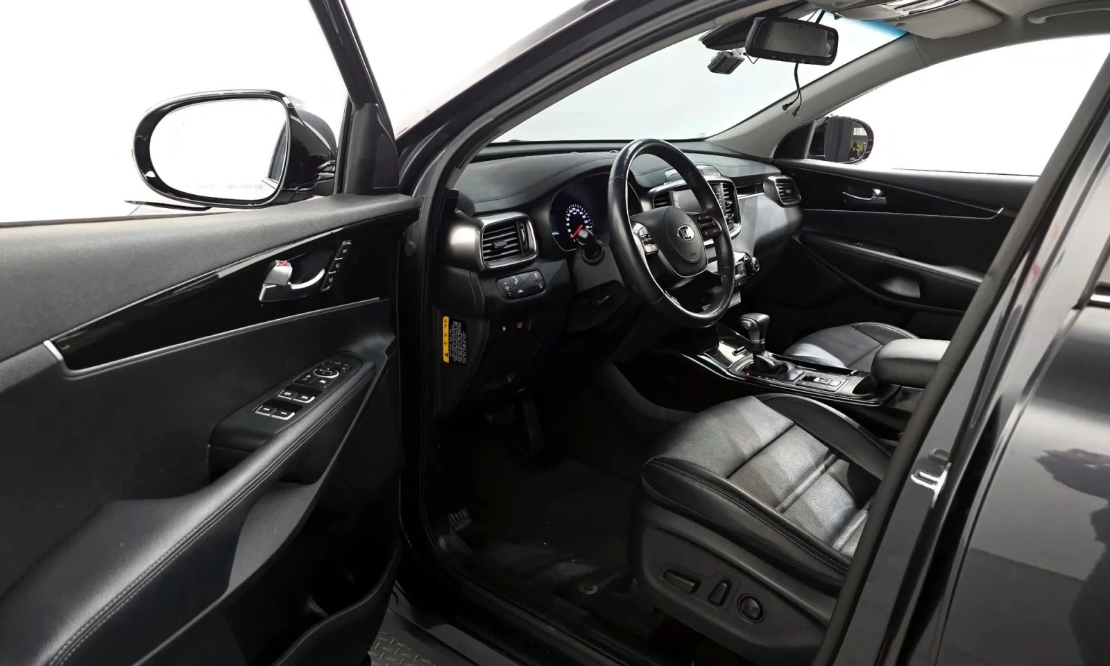 Kia Sorento 2.0 Turbo 2Wd  | Mobile.bg � ����������� 10