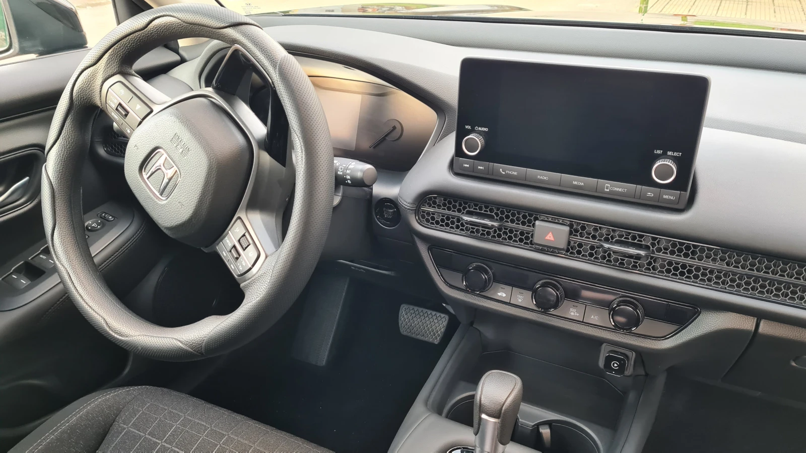 Honda Hr-v 2.0 LX 4X4  2025г., снимка 12 - Автомобили и джипове - 53850295