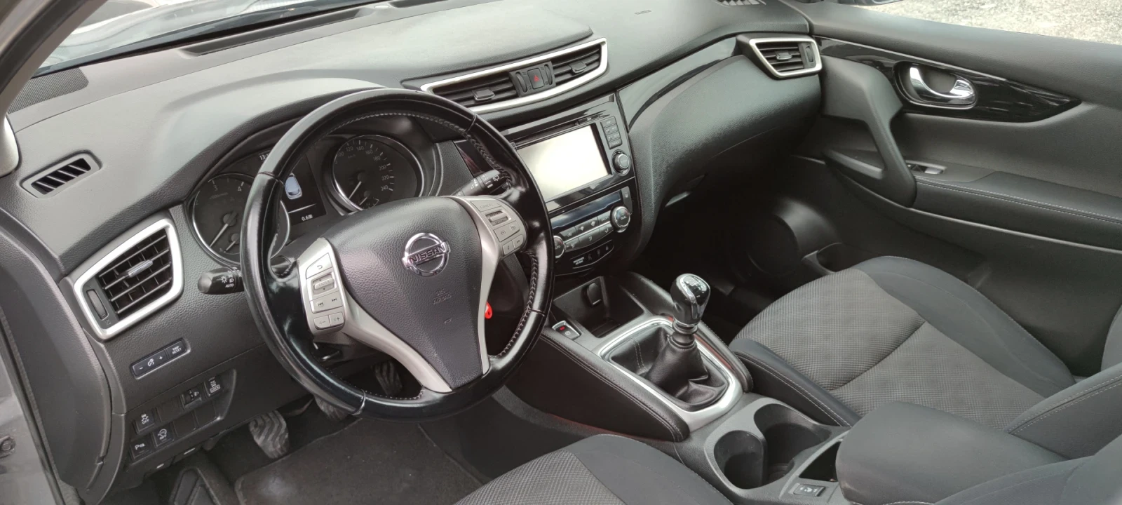 Nissan Qashqai 1.6DCI* 131к.с* 4х4* , снимка 14 - Автомобили и джипове - 53930027