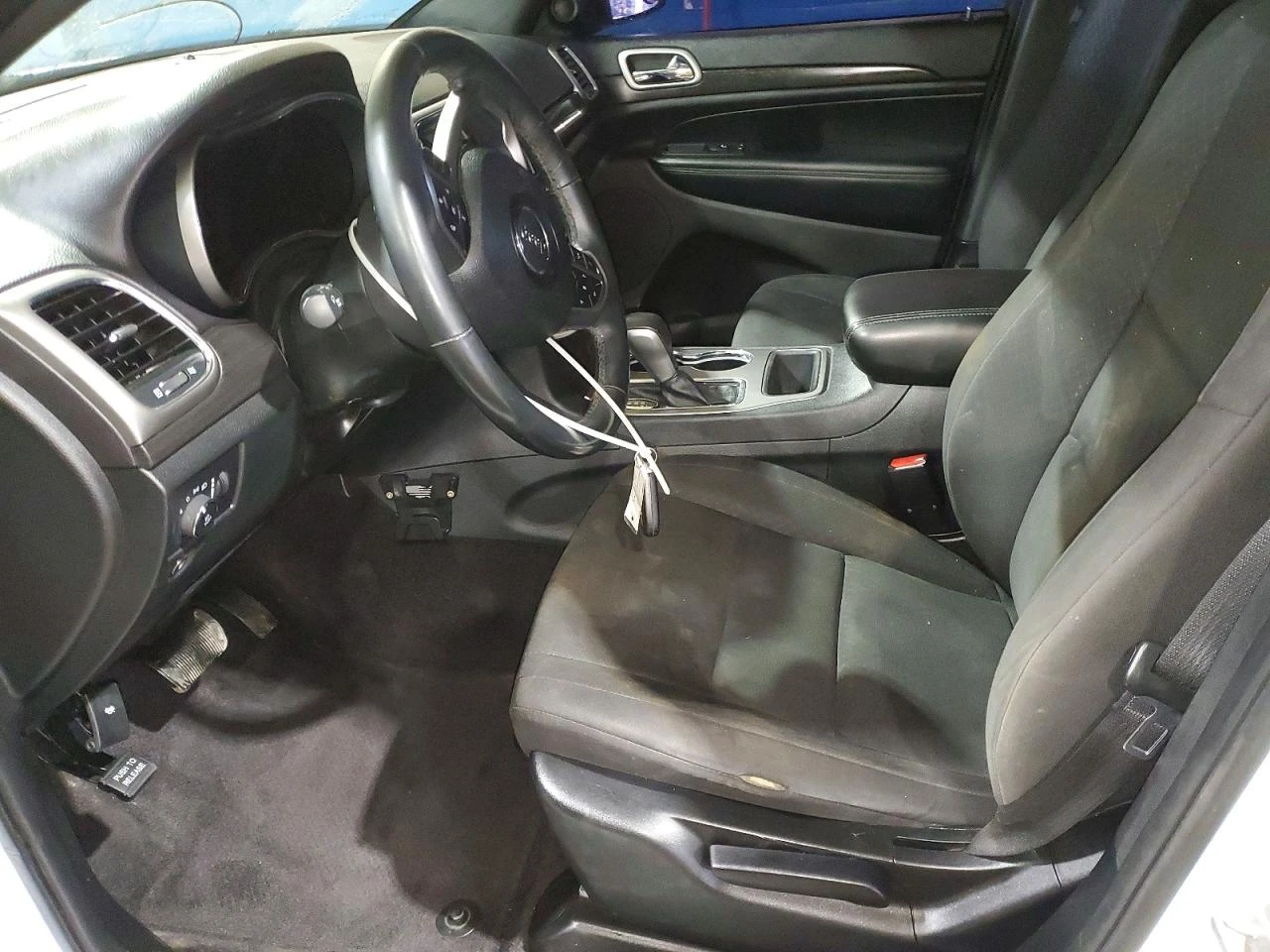 Jeep Grand cherokee Laredo, снимка 5 - Автомобили и джипове - 53985239