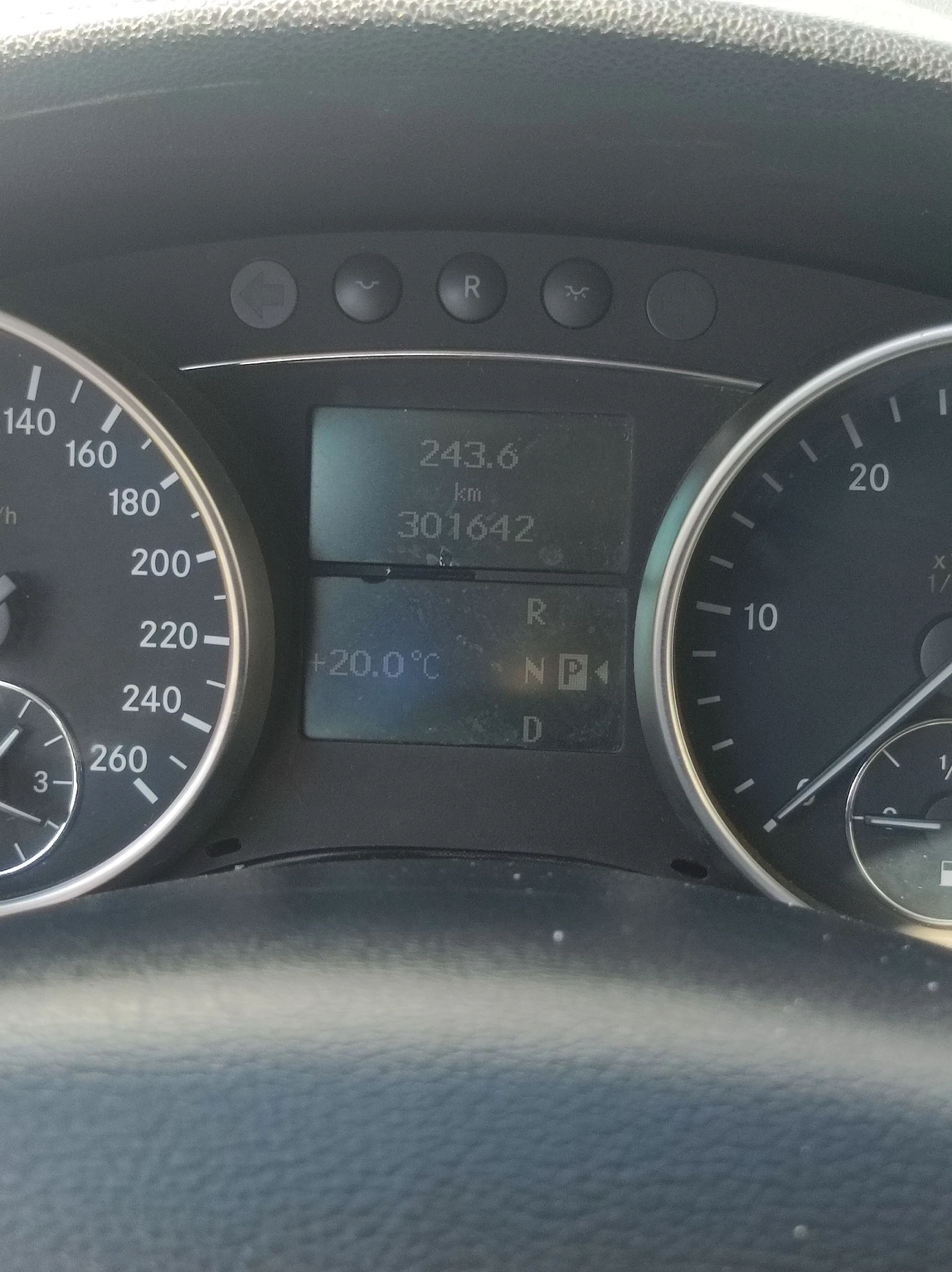 Mercedes-Benz ML 320 320 CDI  4MATIC , снимка 7 - Автомобили и джипове - 54676046