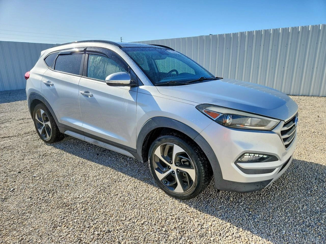 Hyundai Tucson TURBO* м.Точки* Камера* Панорама* Без УДАР* , снимка 3 - Автомобили и джипове - 54681610