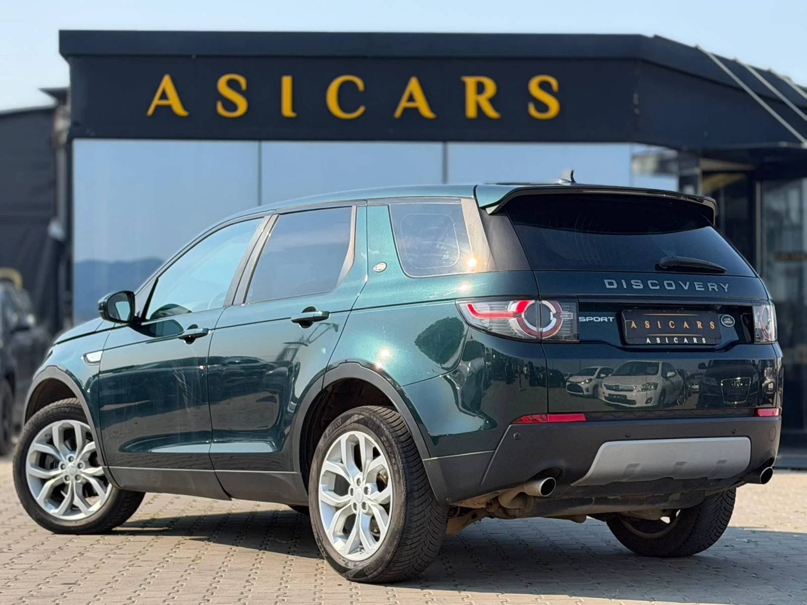 Land Rover Discovery Sport / 2.0D / EURO 6 / AUTOMAT / 4X4 / LUXURY /, снимка 3 - Автомобили и джипове - 55706612