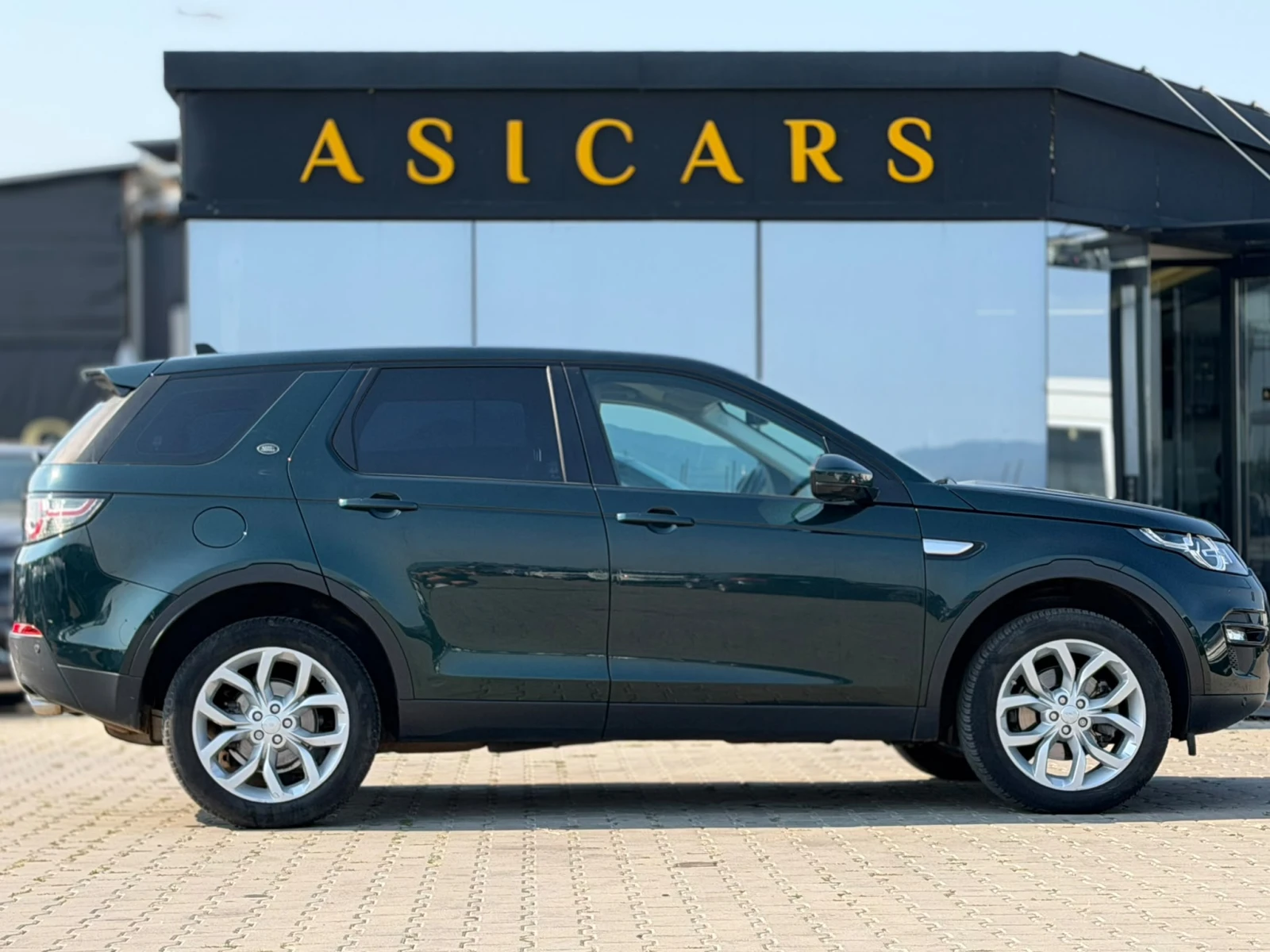 Land Rover Discovery Sport / 2.0D / EURO 6 / AUTOMAT / 4X4 / LUXURY /, снимка 6 - Автомобили и джипове - 55706612