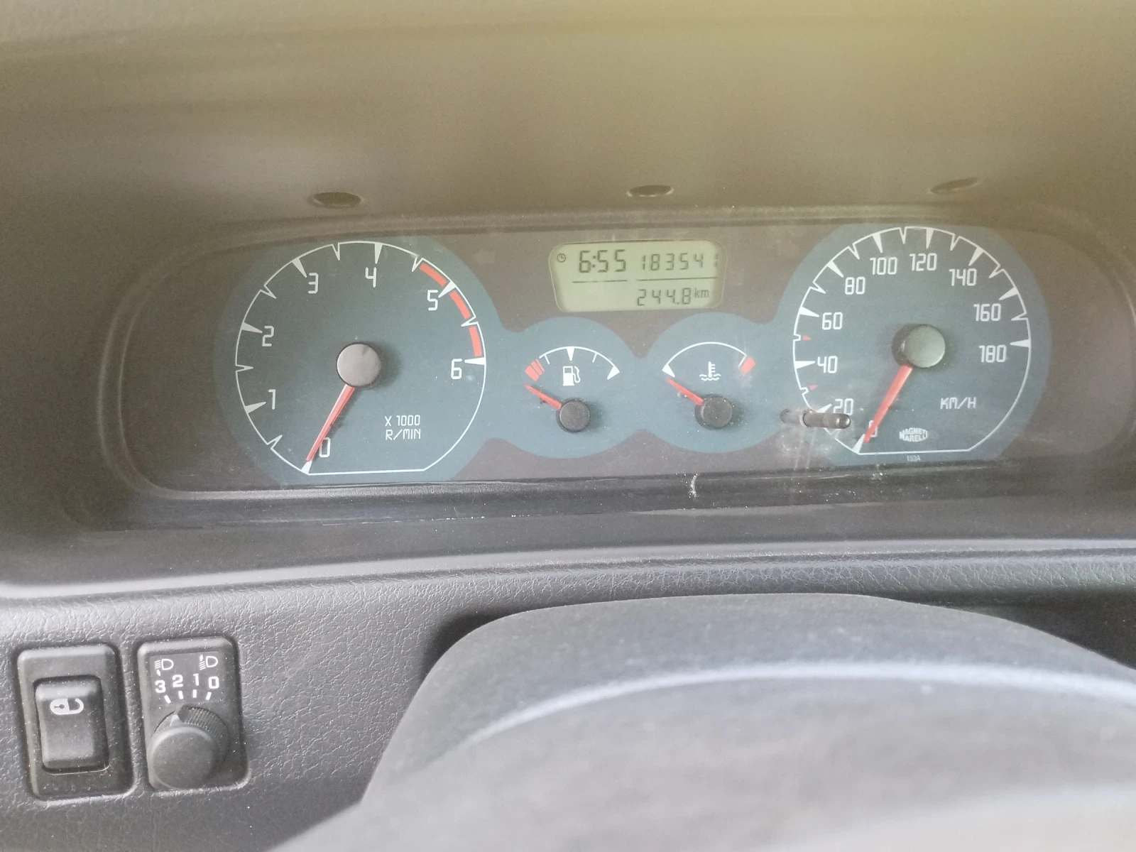 Nissan Terrano, снимка 15 - Автомобили и джипове - 55728627