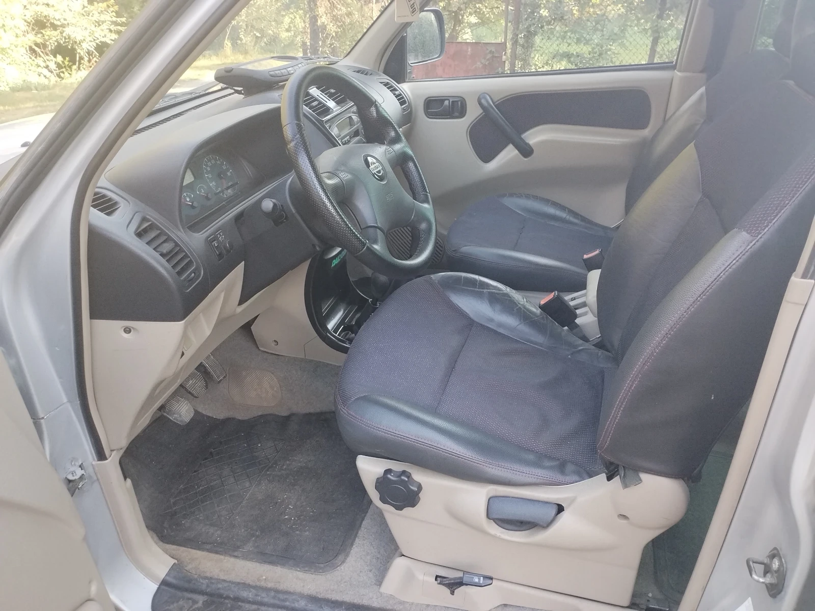 Nissan Terrano, снимка 7 - Автомобили и джипове - 55728627