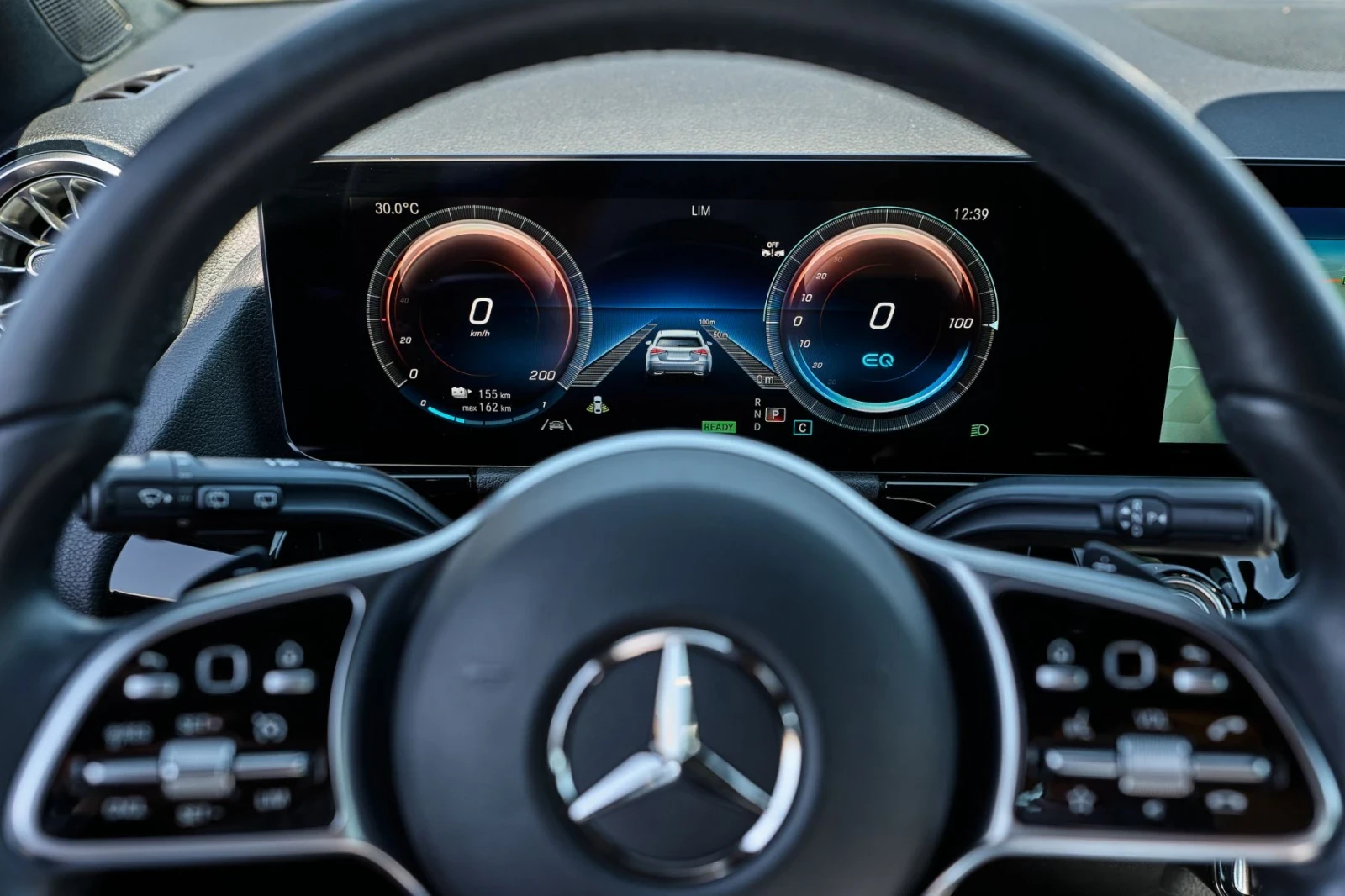 Mercedes-Benz EQA 250 FULL LED * Ambient/MBUX/ Камера/Подгрев/Lane A, снимка 15 - Автомобили и джипове - 55737357