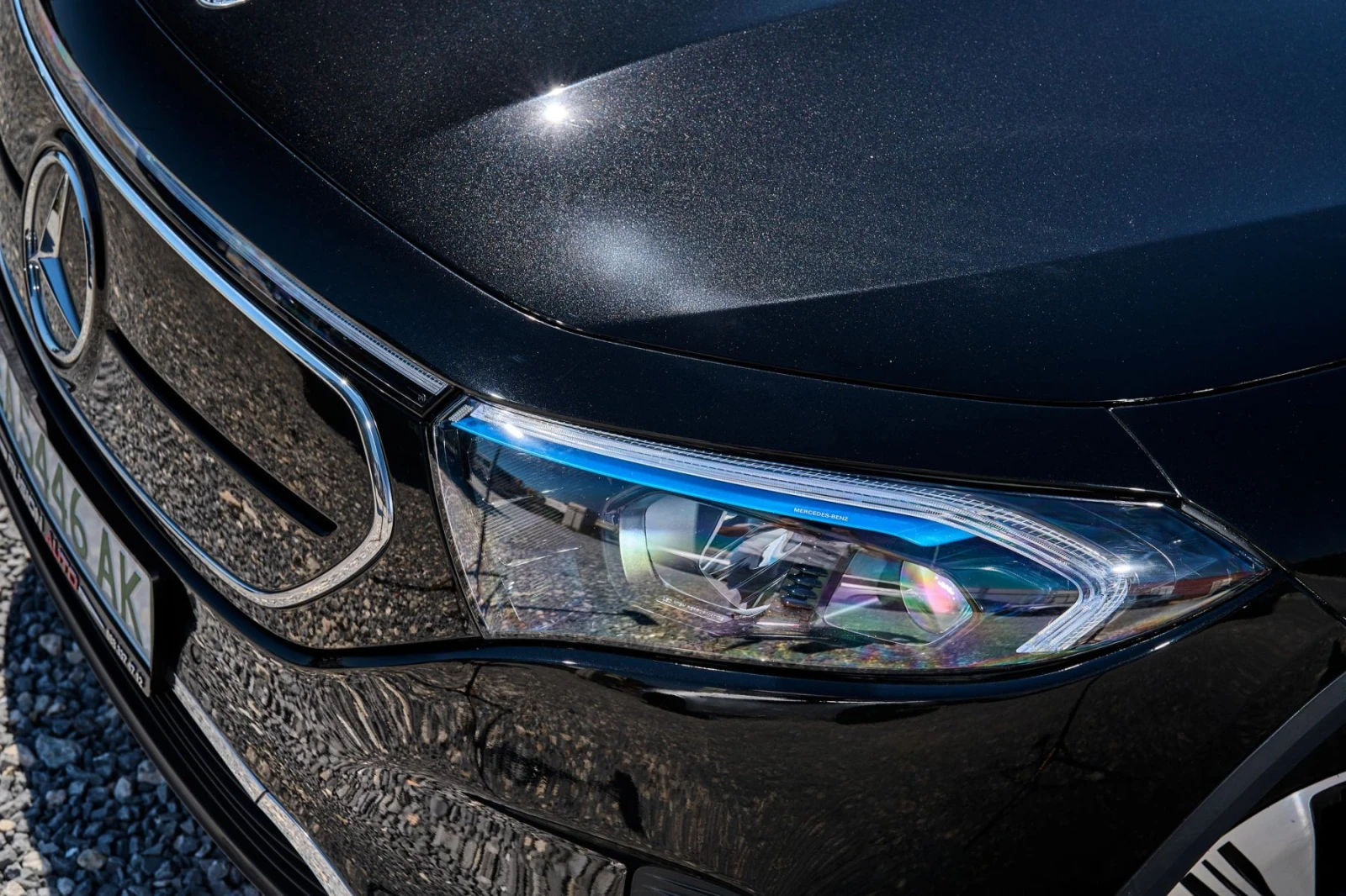 Mercedes-Benz EQA 250 FULL LED * Ambient/MBUX/ Камера/Подгрев/Lane A, снимка 4 - Автомобили и джипове - 55737357