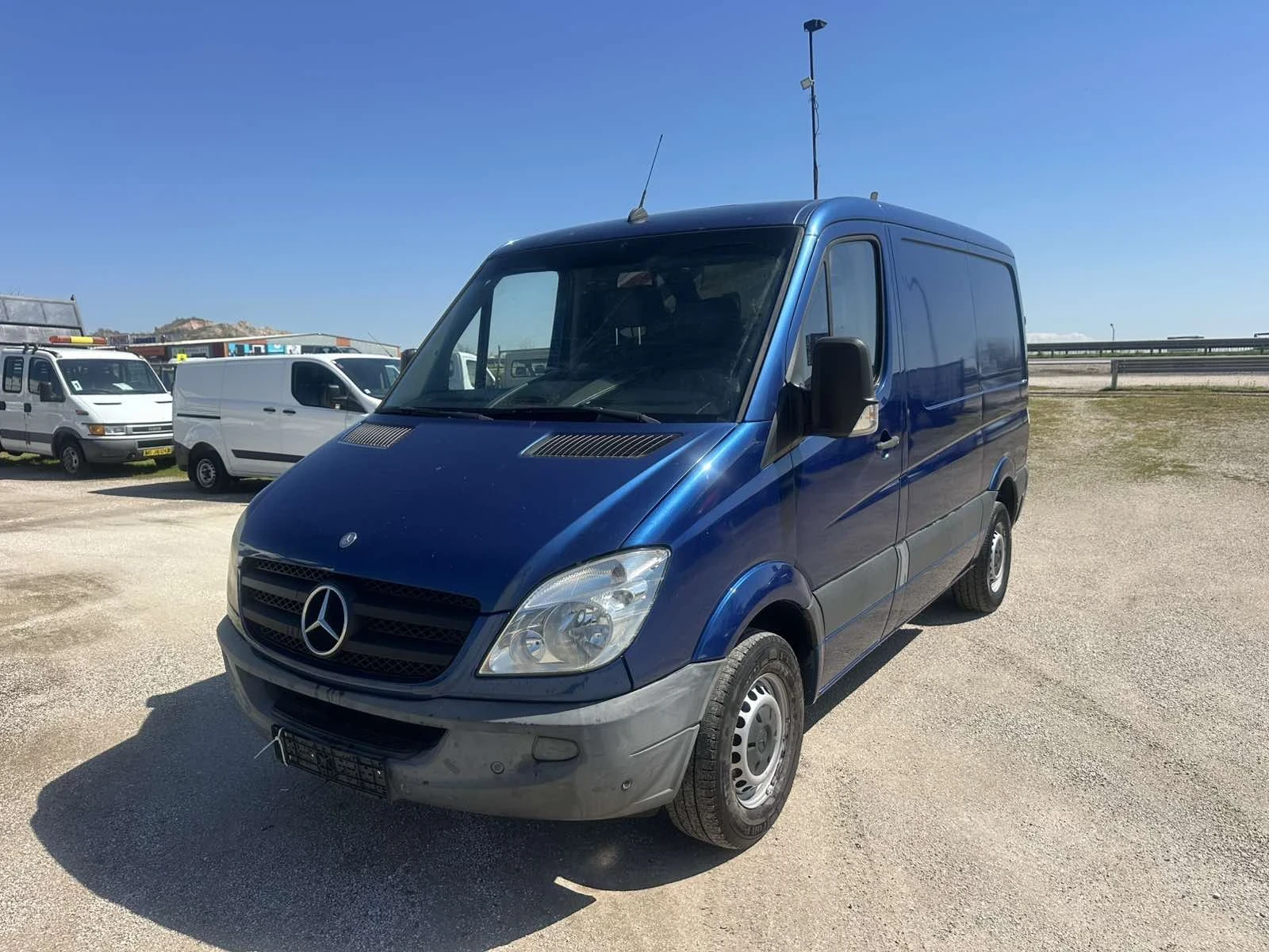 Mercedes-Benz Sprinter 318 undefined | Auto.bg — изображение 1