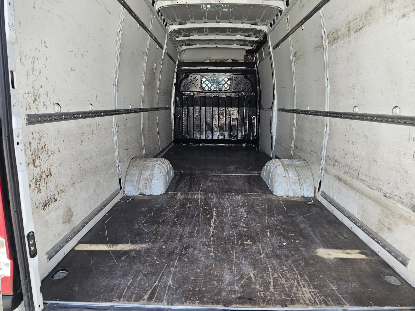 Iveco 35c17 Макси База, снимка 10 - Бусове и автобуси - 56224013