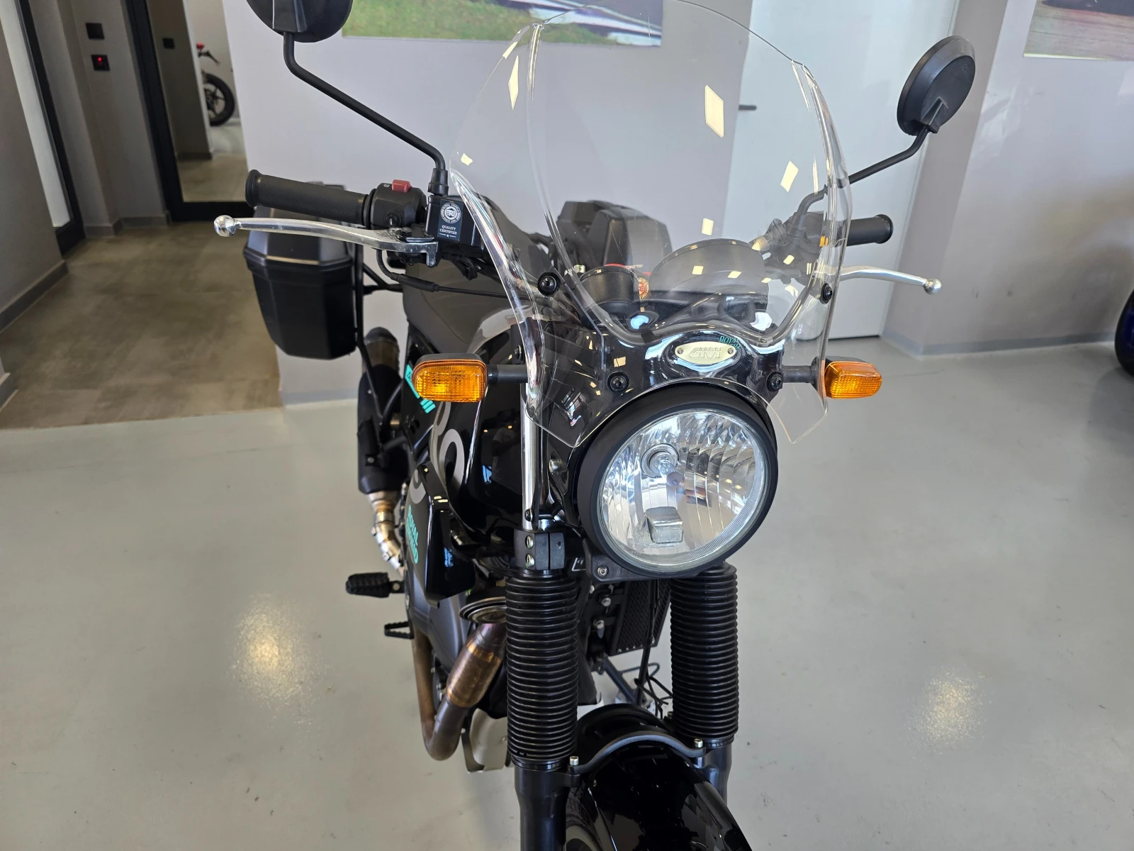 Royal Enfield Himalayan 411 10.2022г., снимка 8 - Мотоциклети и мототехника - 54738688