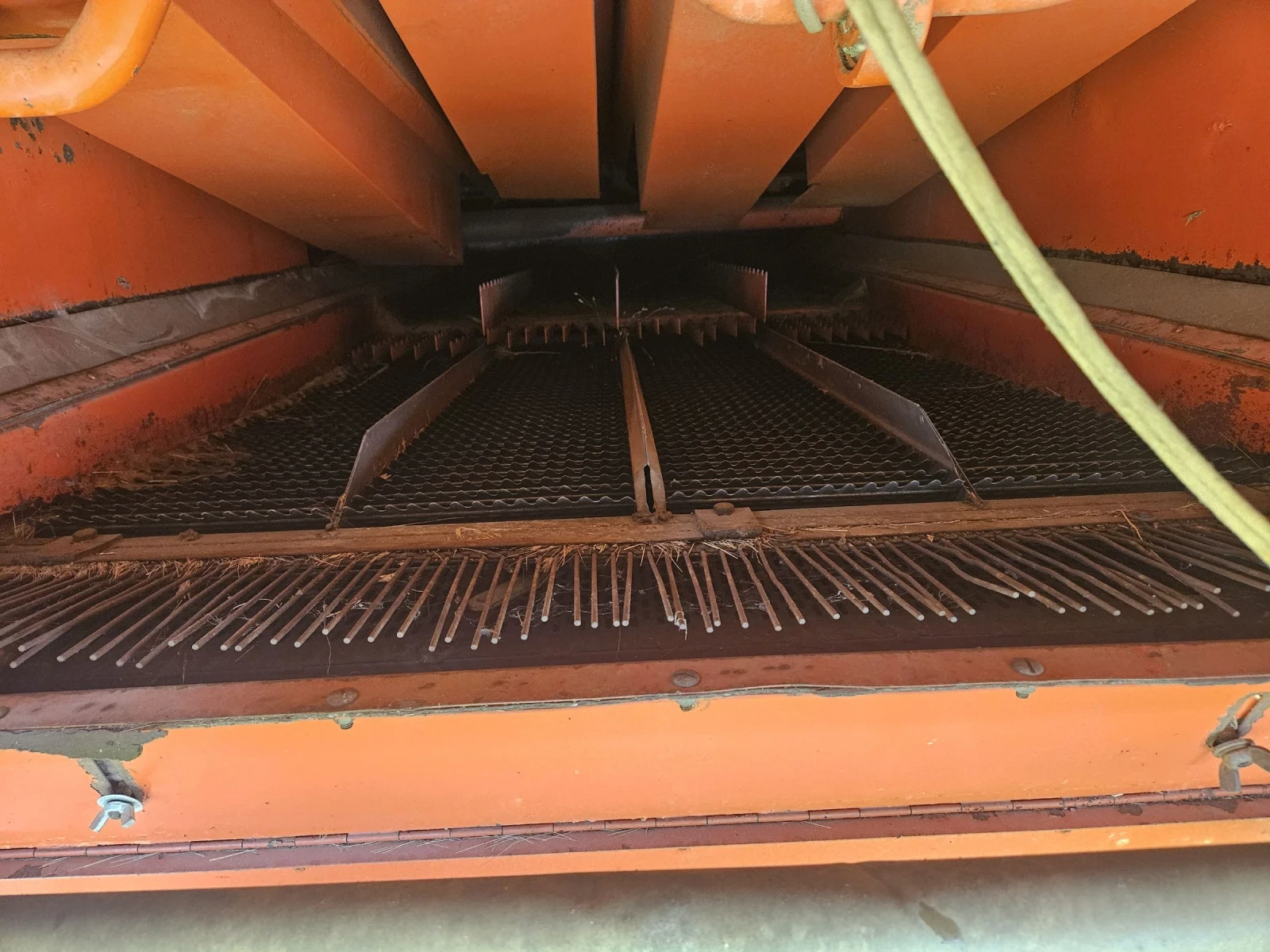 Комбайн Deutz-Fahr 922М, снимка 9 - Селскостопанска техника - 54311523