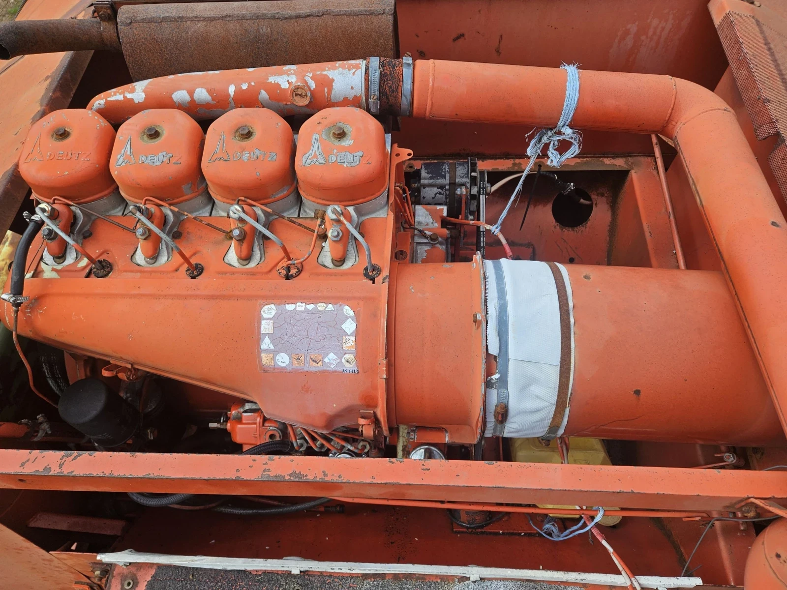 Комбайн Deutz-Fahr 922М, снимка 13 - Селскостопанска техника - 54311523