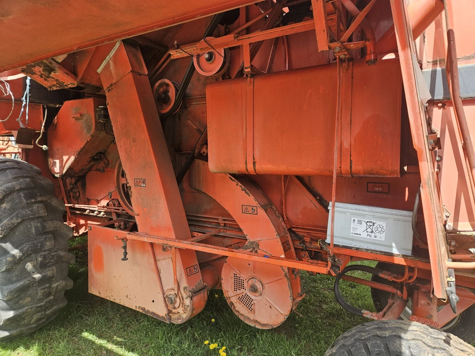 Комбайн Deutz-Fahr 922М, снимка 10 - Селскостопанска техника - 54311523