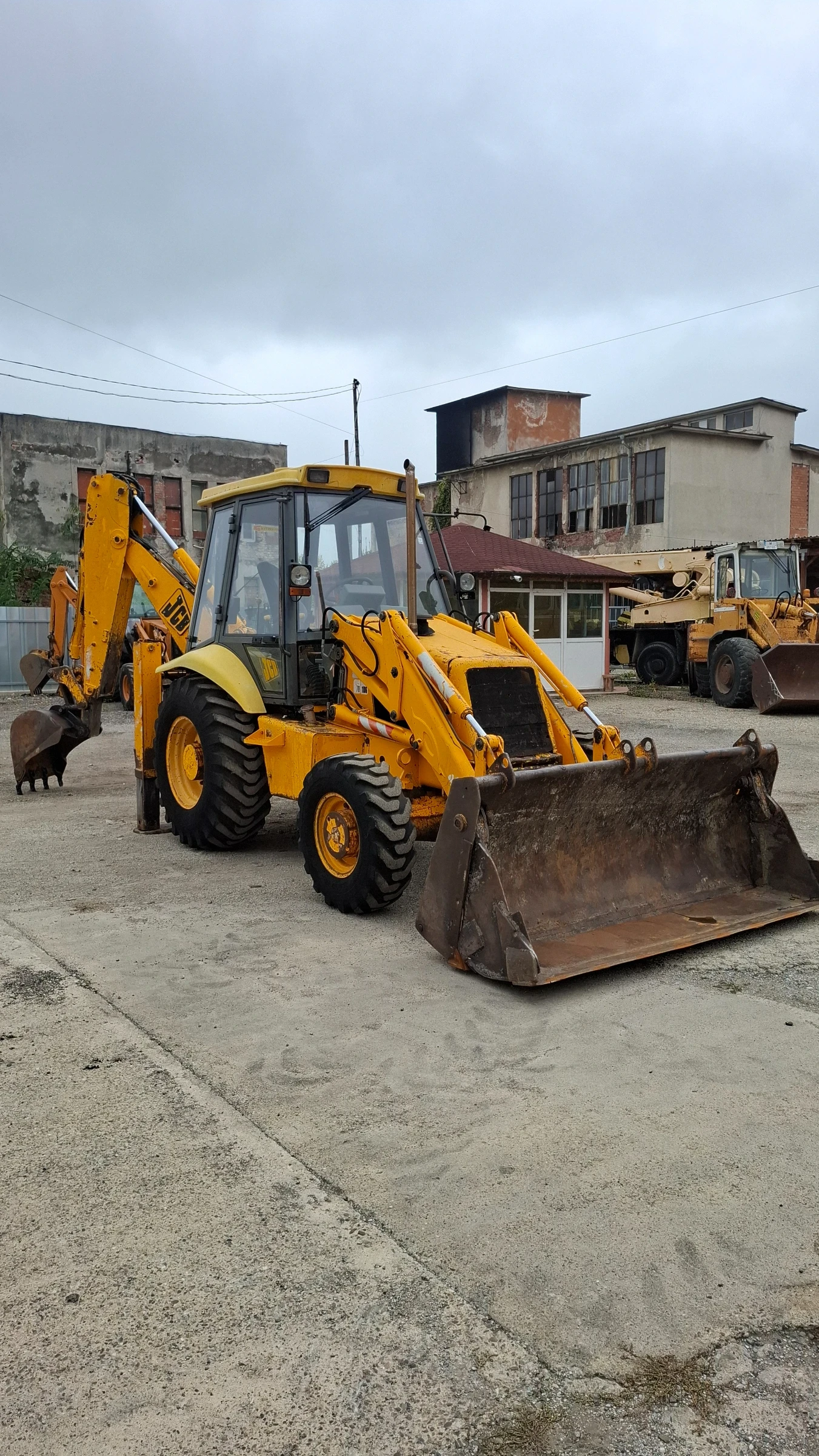 Багер JCB 3CX - изображение 2