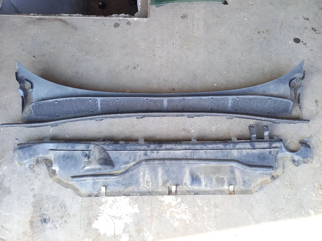 Кора под предни чистачки Форд С Макс