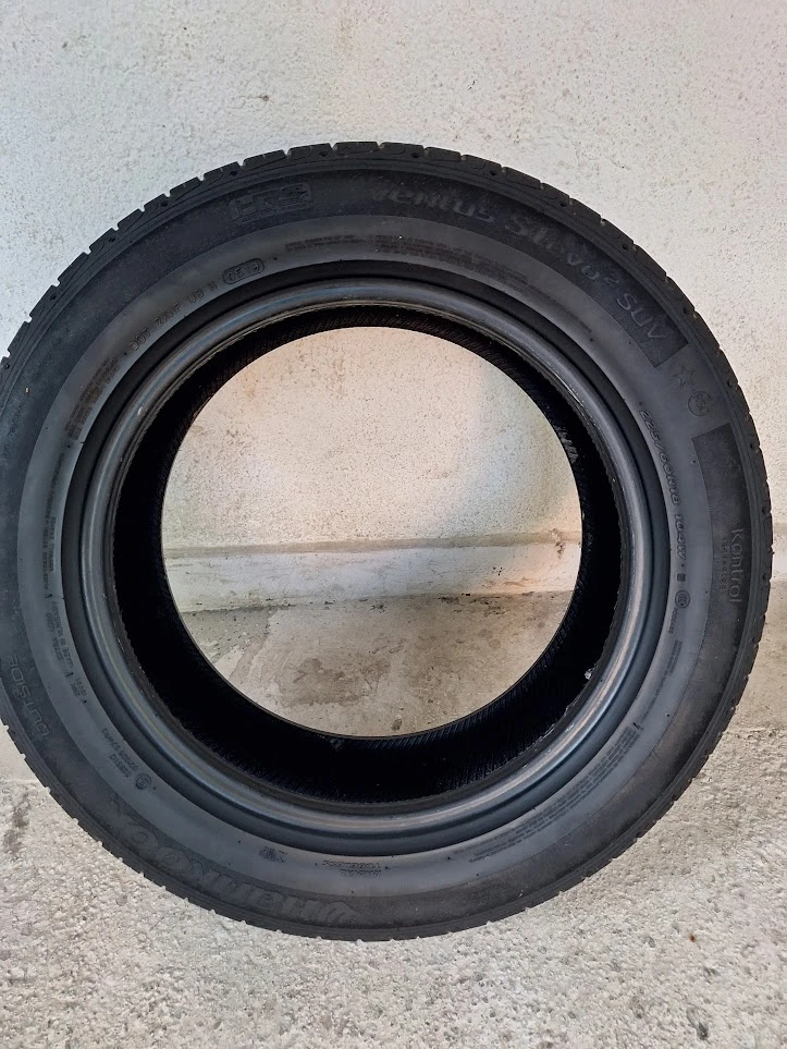 Гуми Летни 225/60R18, снимка 5 - Гуми и джанти - 55477082